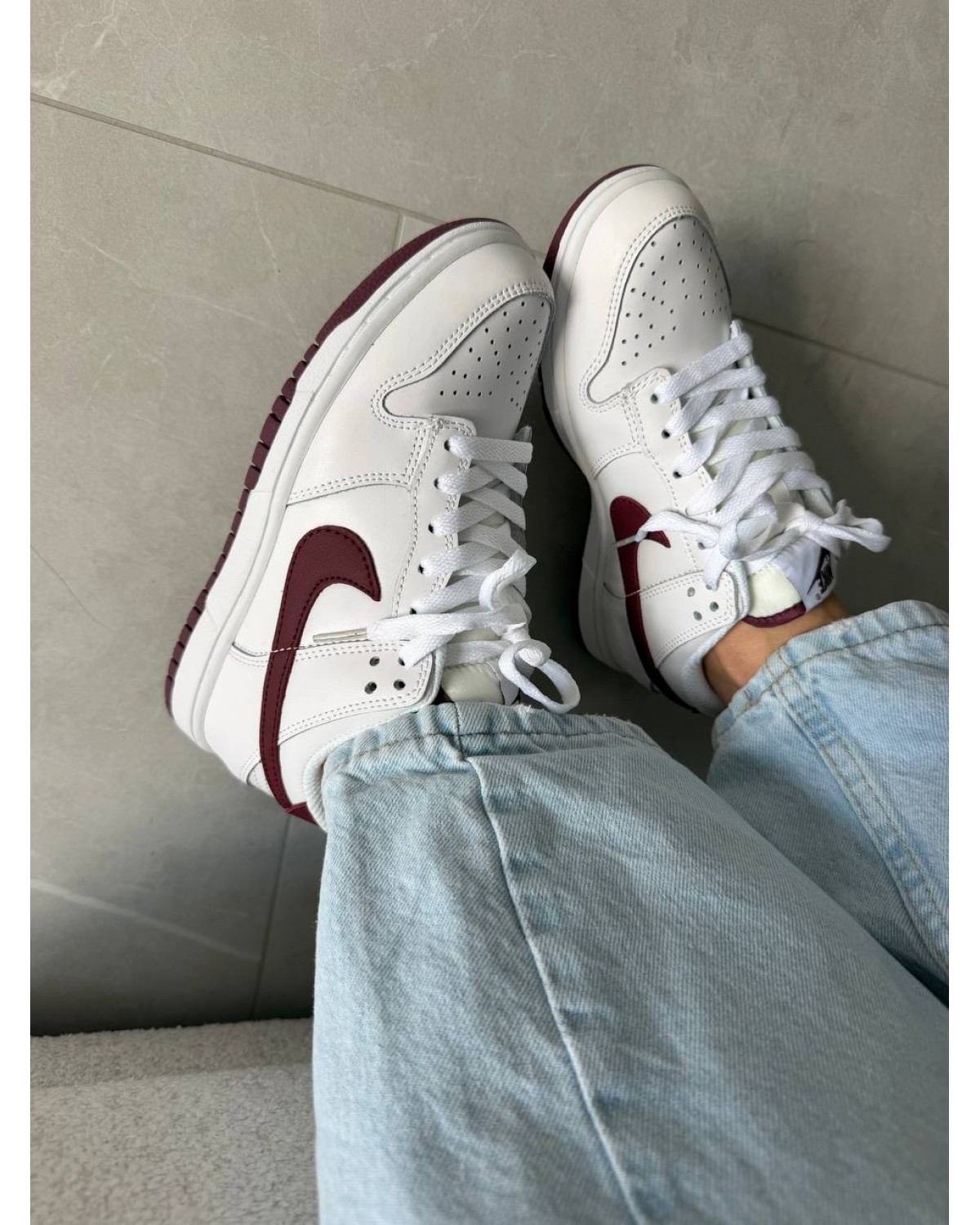 Nike SB Dunk “White / Burgundy”