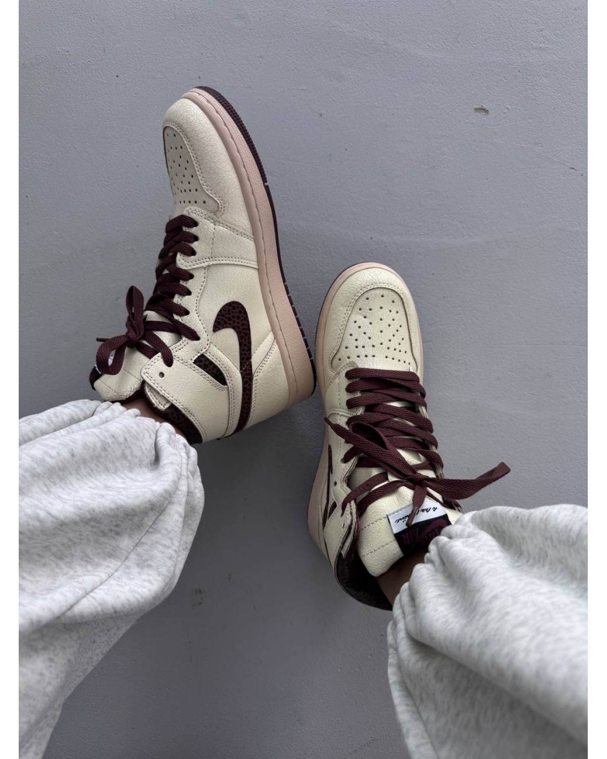 Nike Air Jordan 1 Retro A Ma Maniére “Cracked Skin”