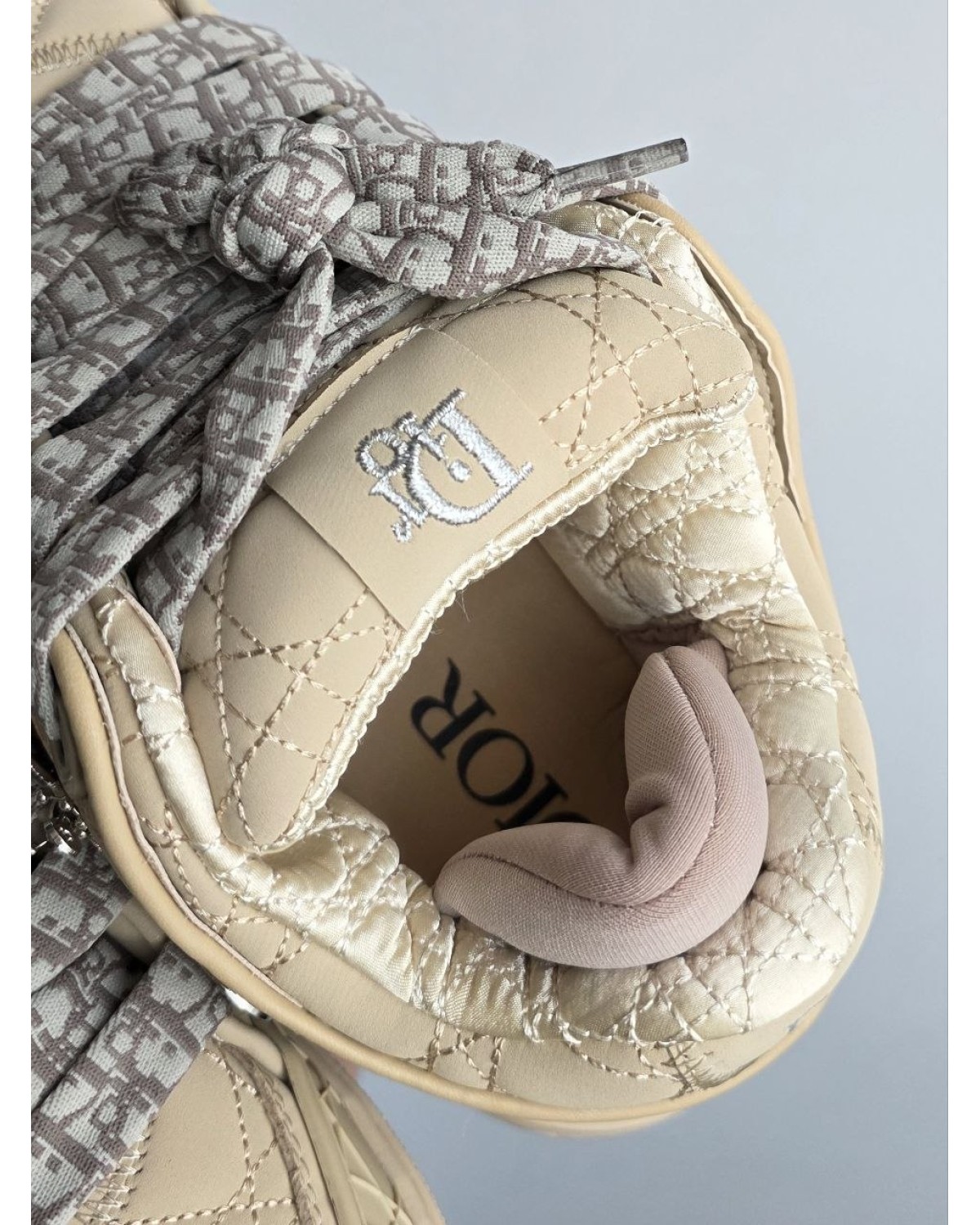 Dior B9S Skate Beige/Cream