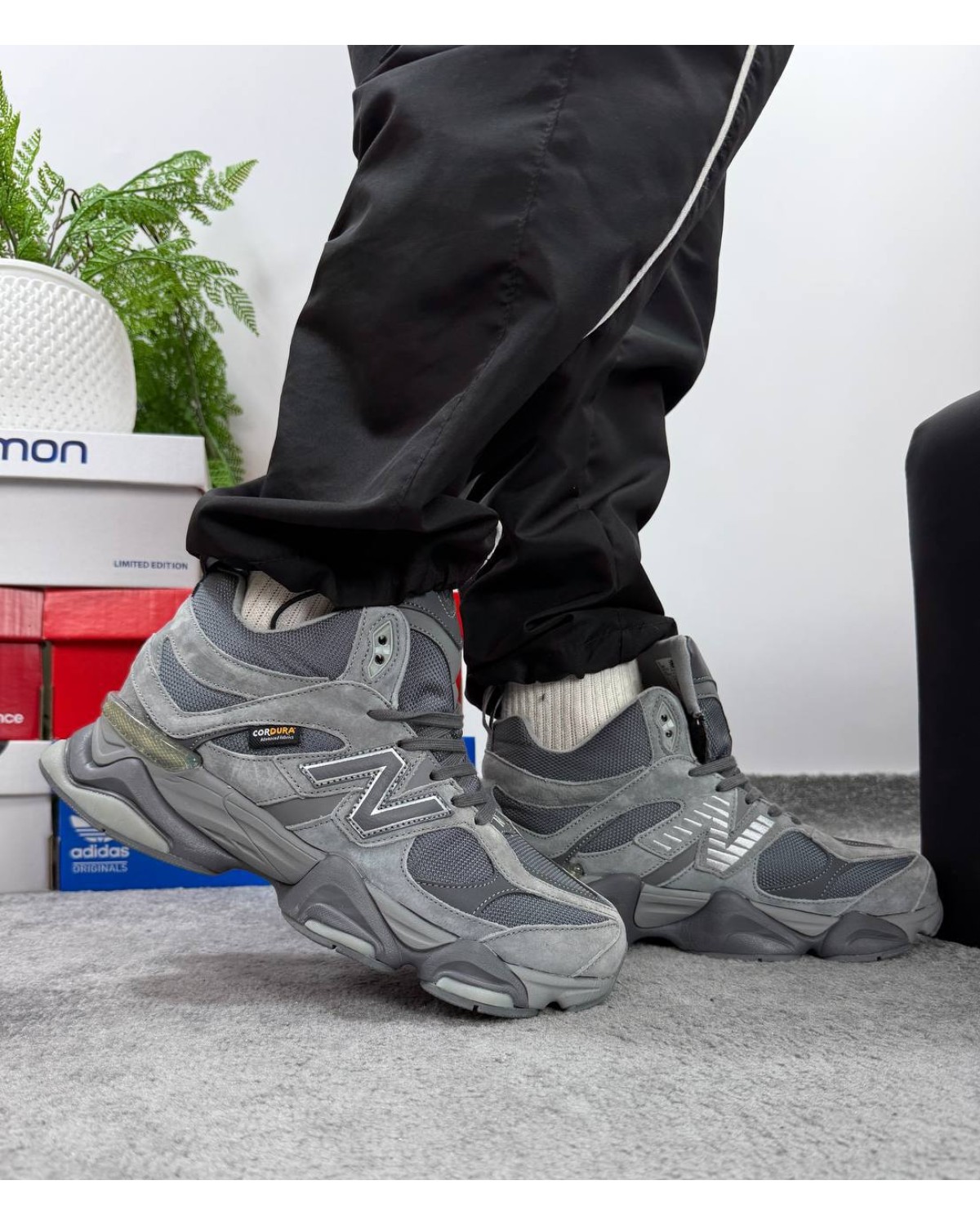 New Balance 9060 Grey