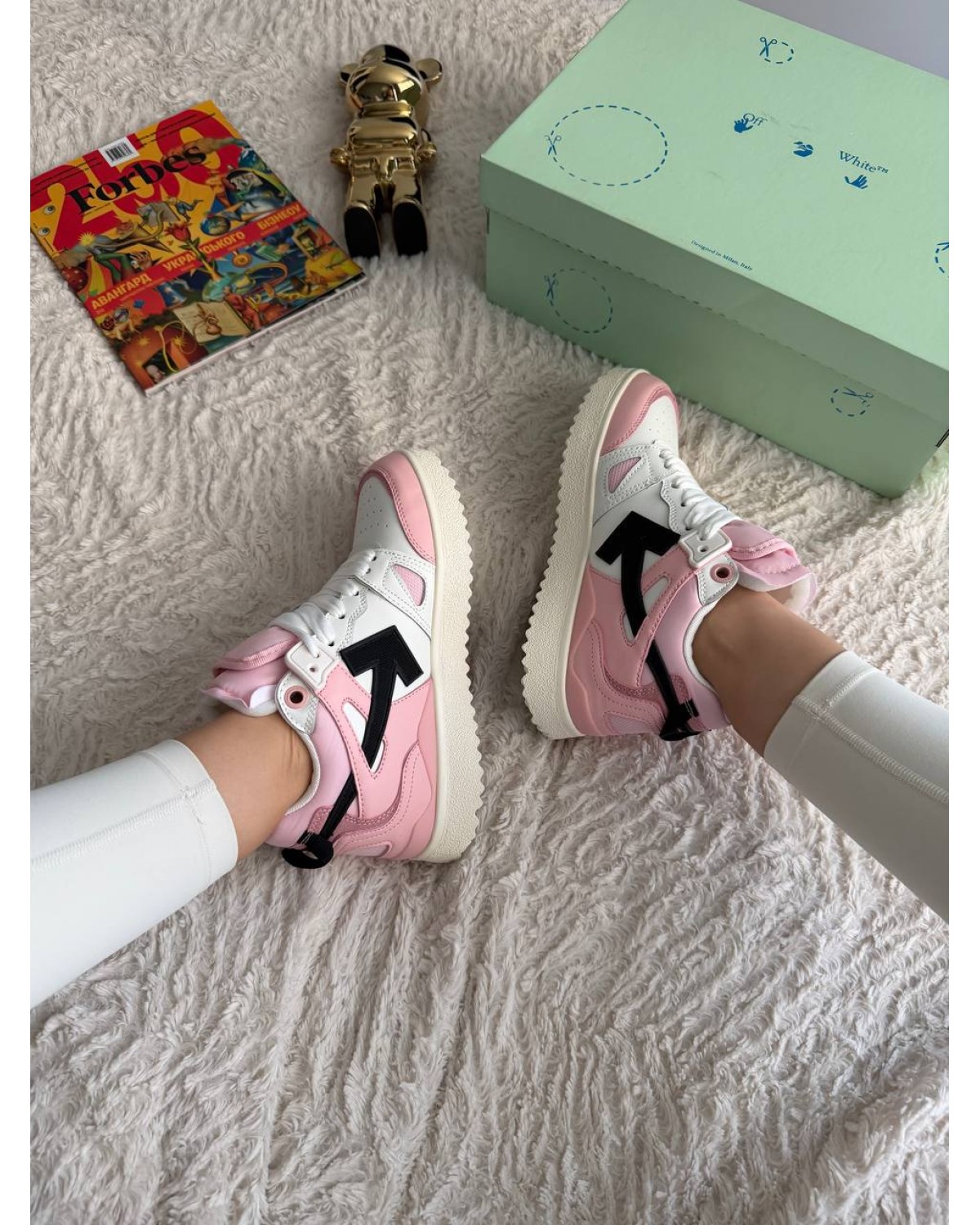 Off-White Sponge Mid Top Pink White Off-White Sponge Mid Top Pink White