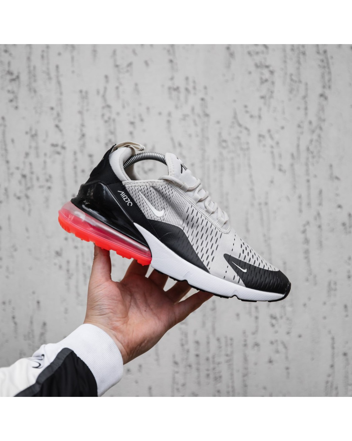 Nike Air Max 270 Grey Red