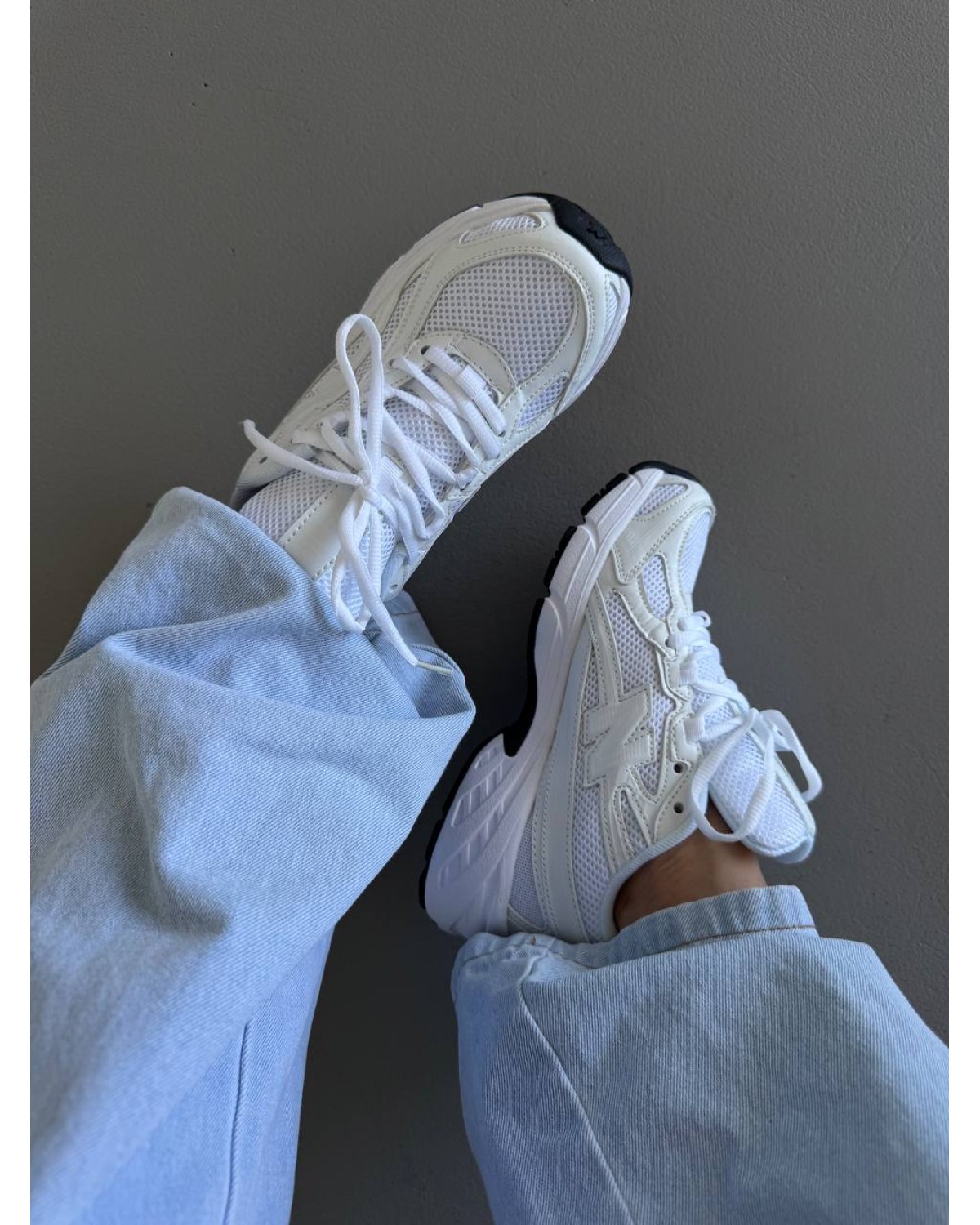 New Balance 740 White Black