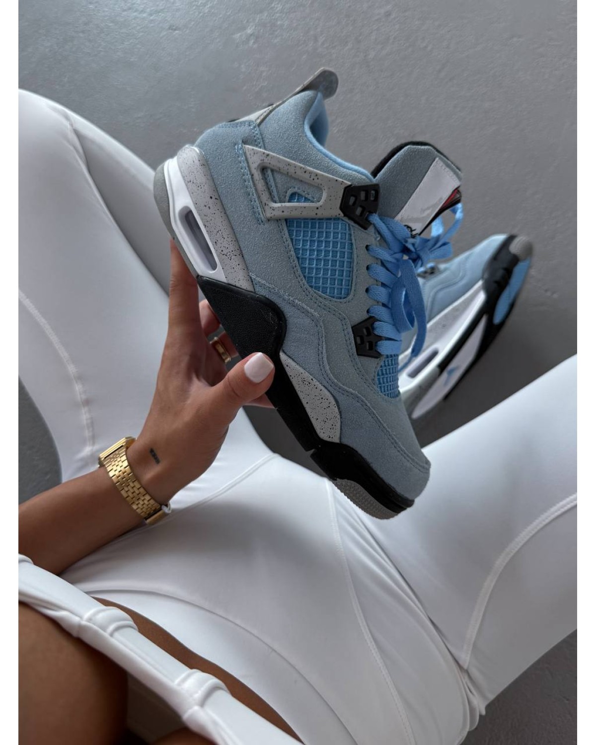 Air Jordan 4 University Blue