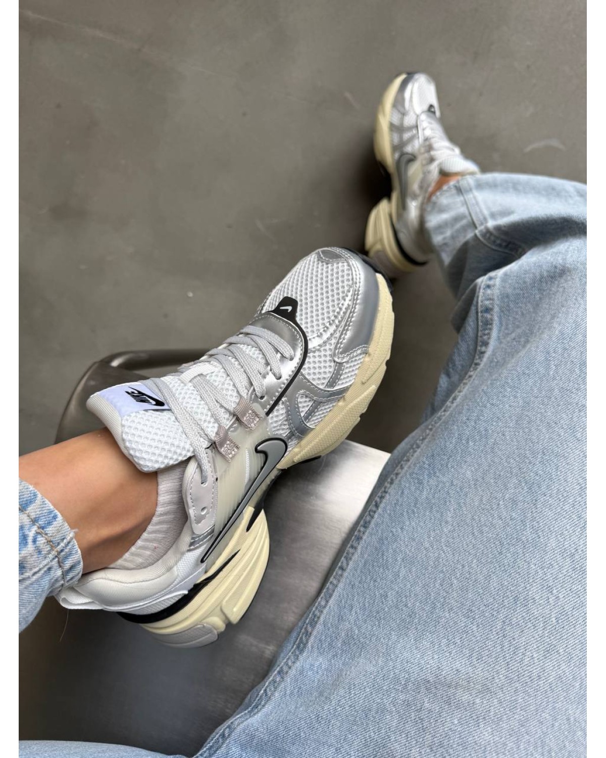 Nike V2K Run Premium