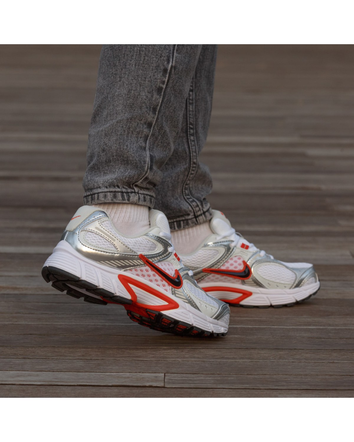 Nike V5 RNR Sky White Red Nike V5 RNR Sky White Red