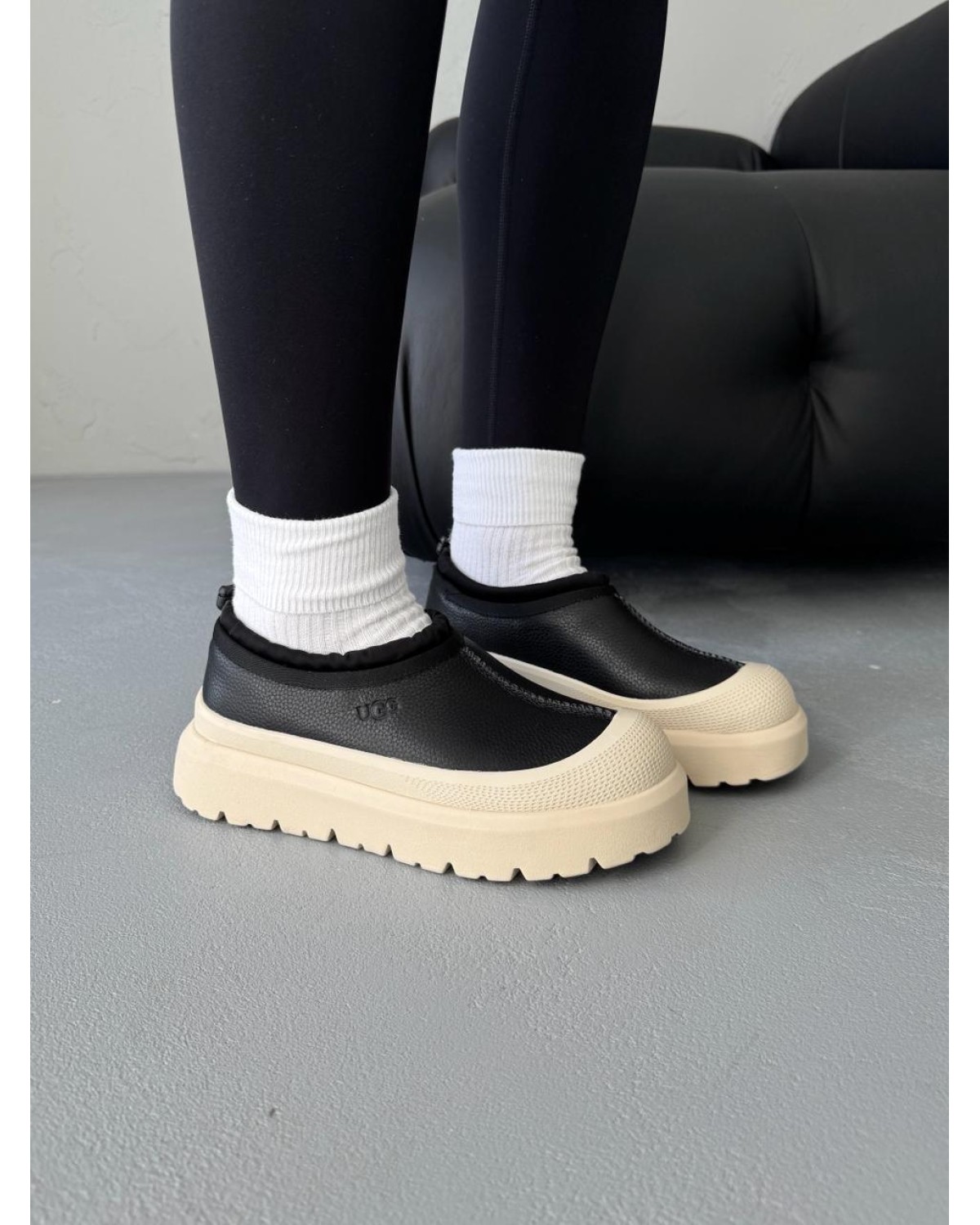 Ugg Tasman Hybrid Black/Beige