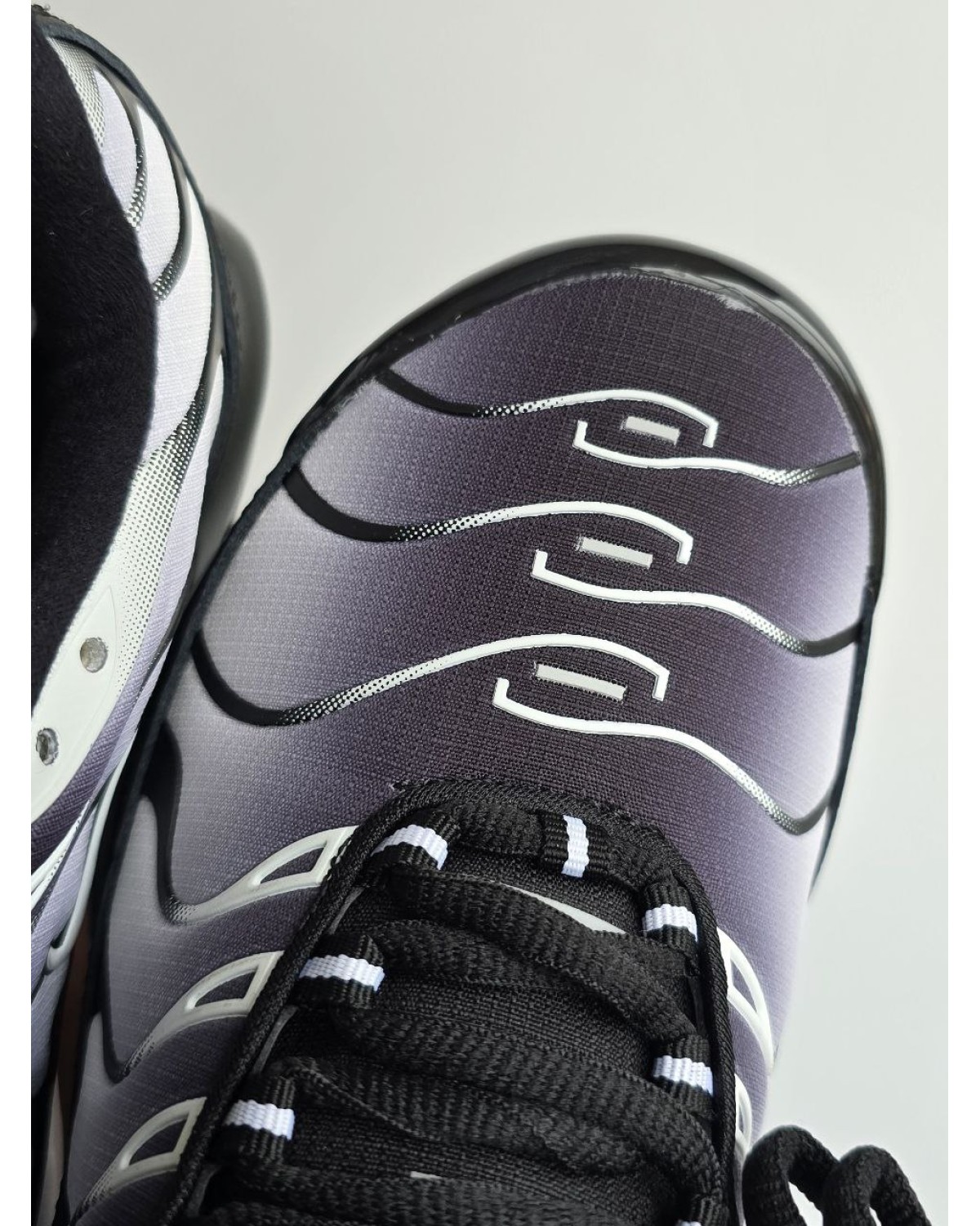 Nike TN Gore-Tex Black White Nike TN Gore-Tex Black White