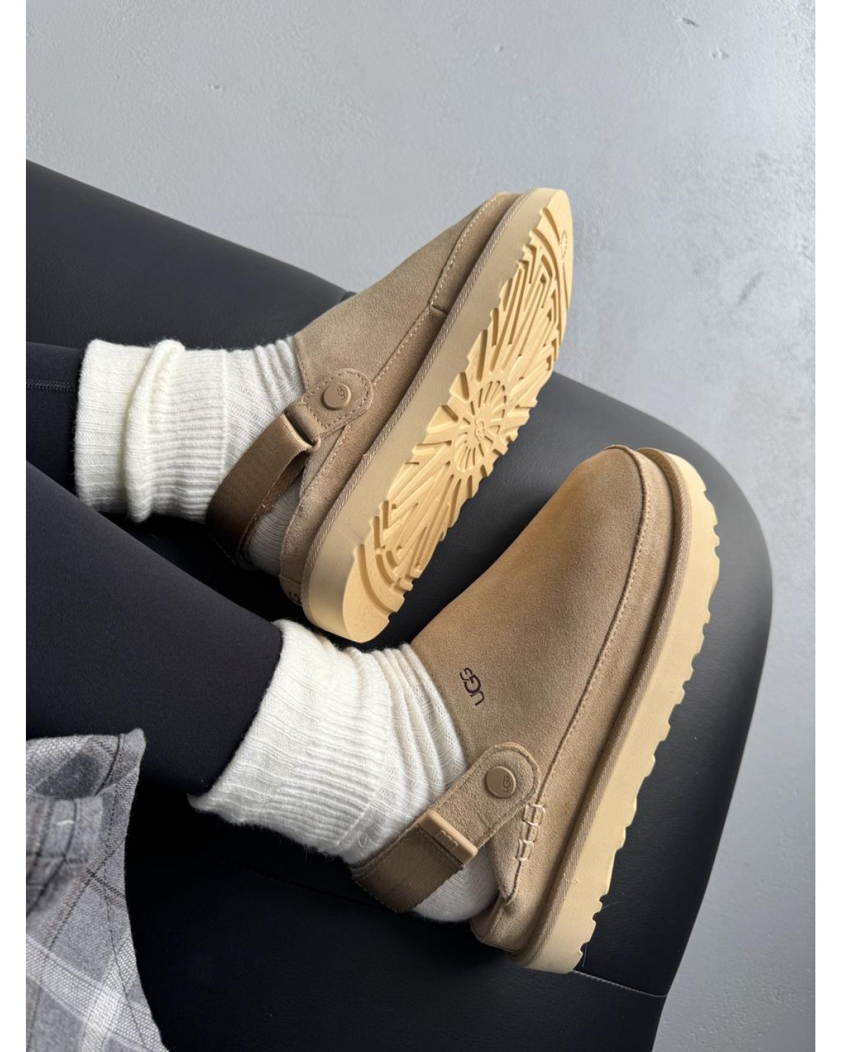 Ugg Goldenstar Clog Beige