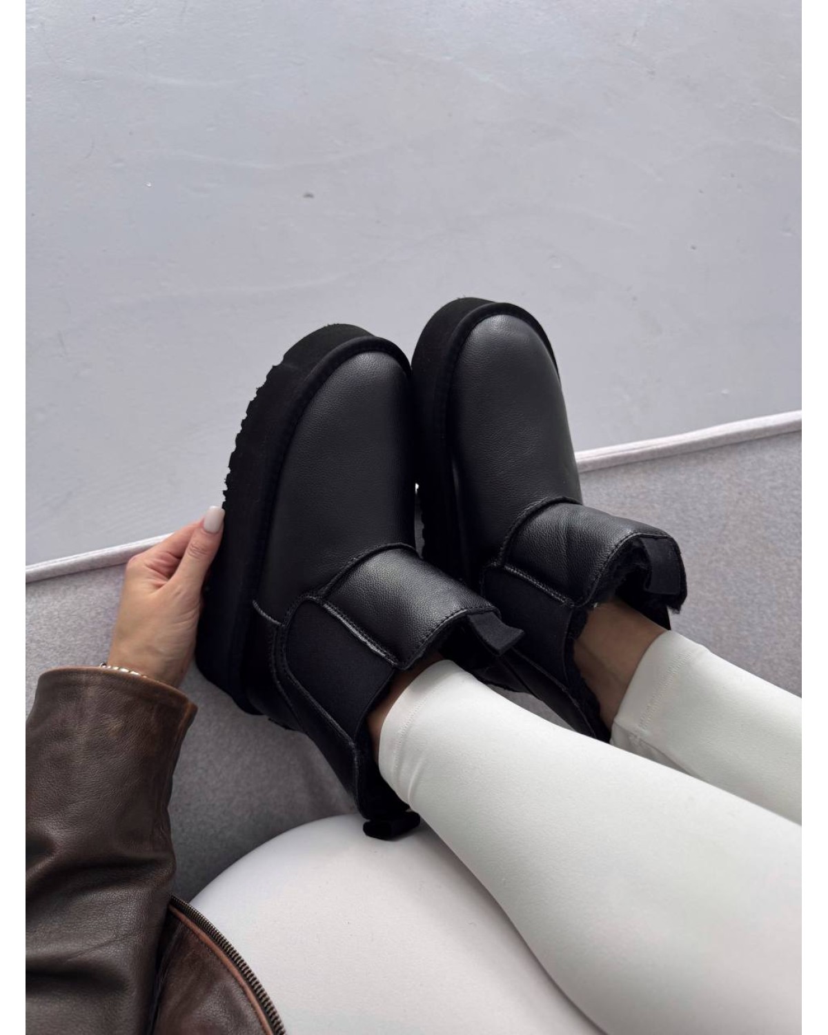 Ugg Chelsea Black Leather Ugg Chelsea Black Leather