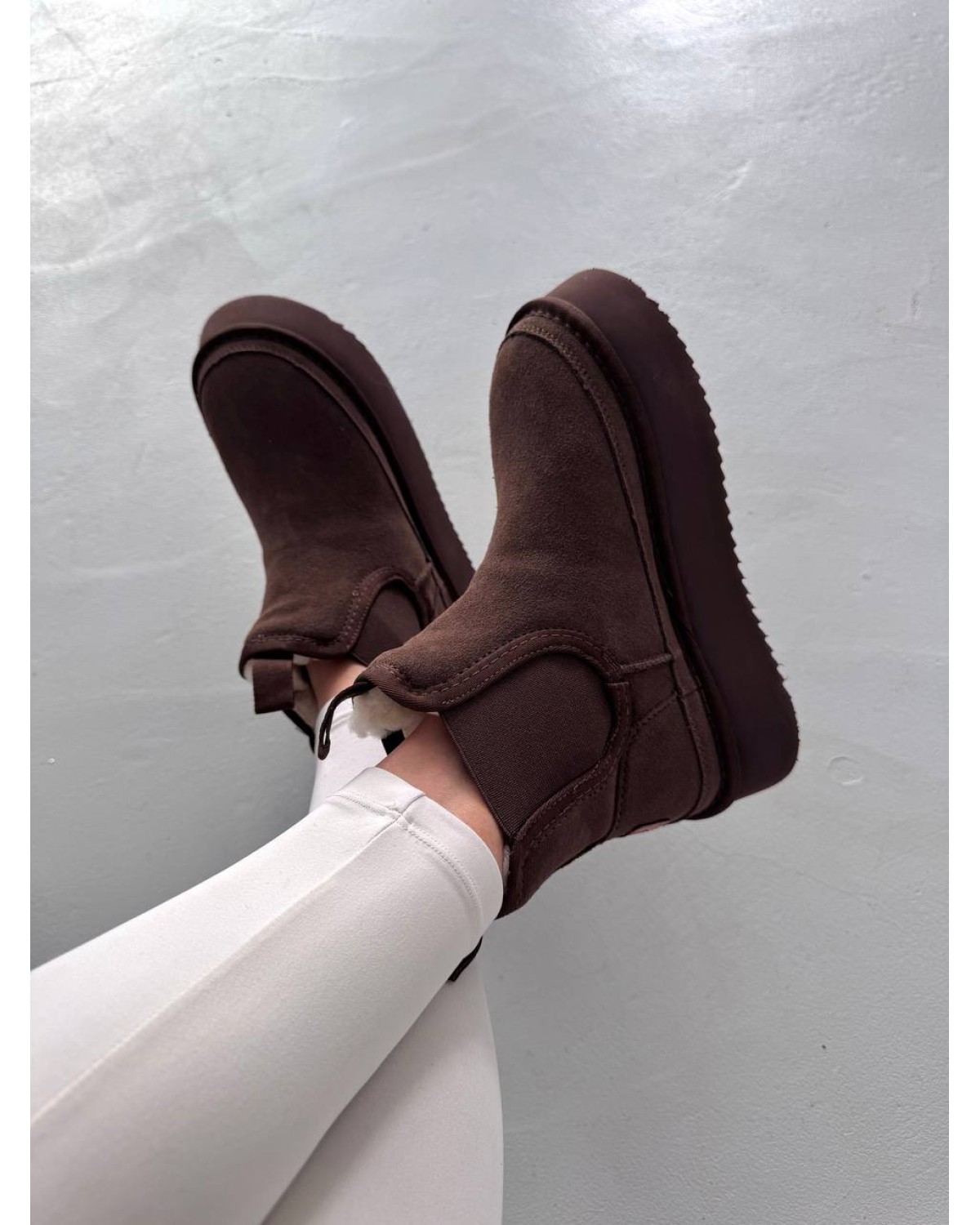 Ugg Chelsea Dark Chocolate Suede Ugg Chelsea Dark Chocolate Suede
