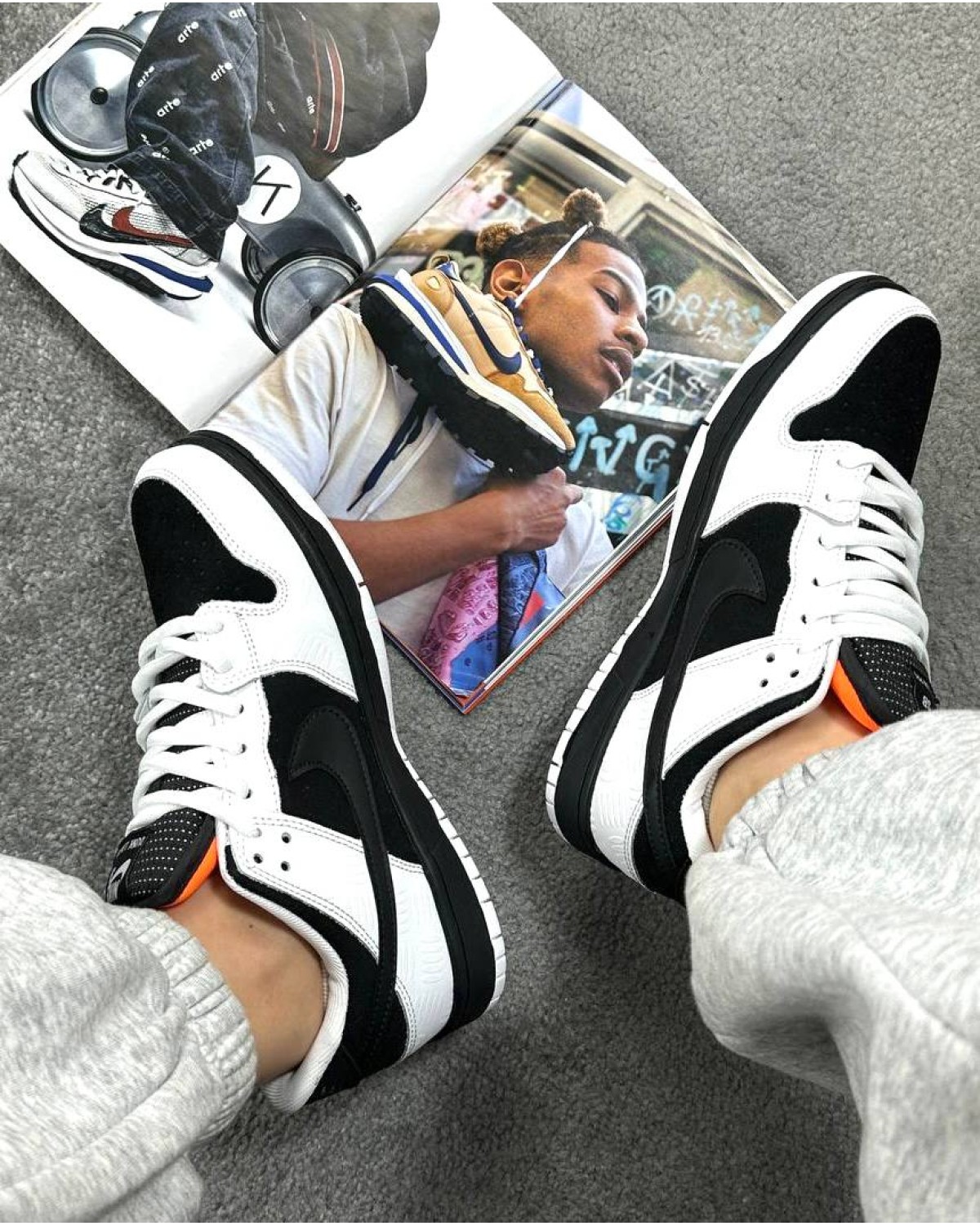 Nike SB Dunk Low Tightbooth White Black Nike SB Dunk Low Tightbooth White Black