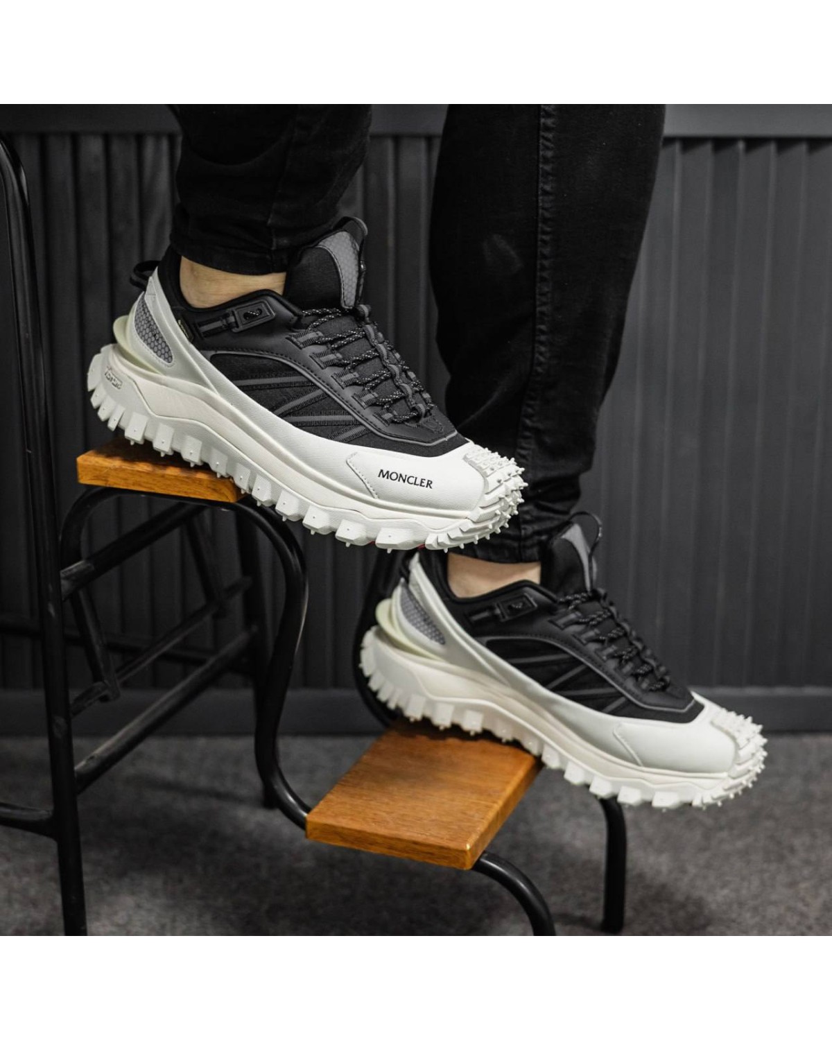 Moncler Trailgrip Gore-Tex