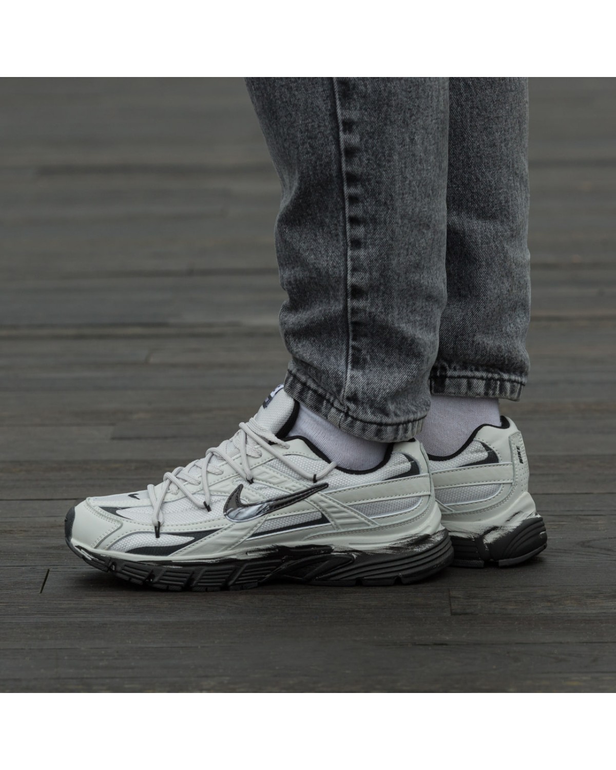 Nike Initiator Custom White Black