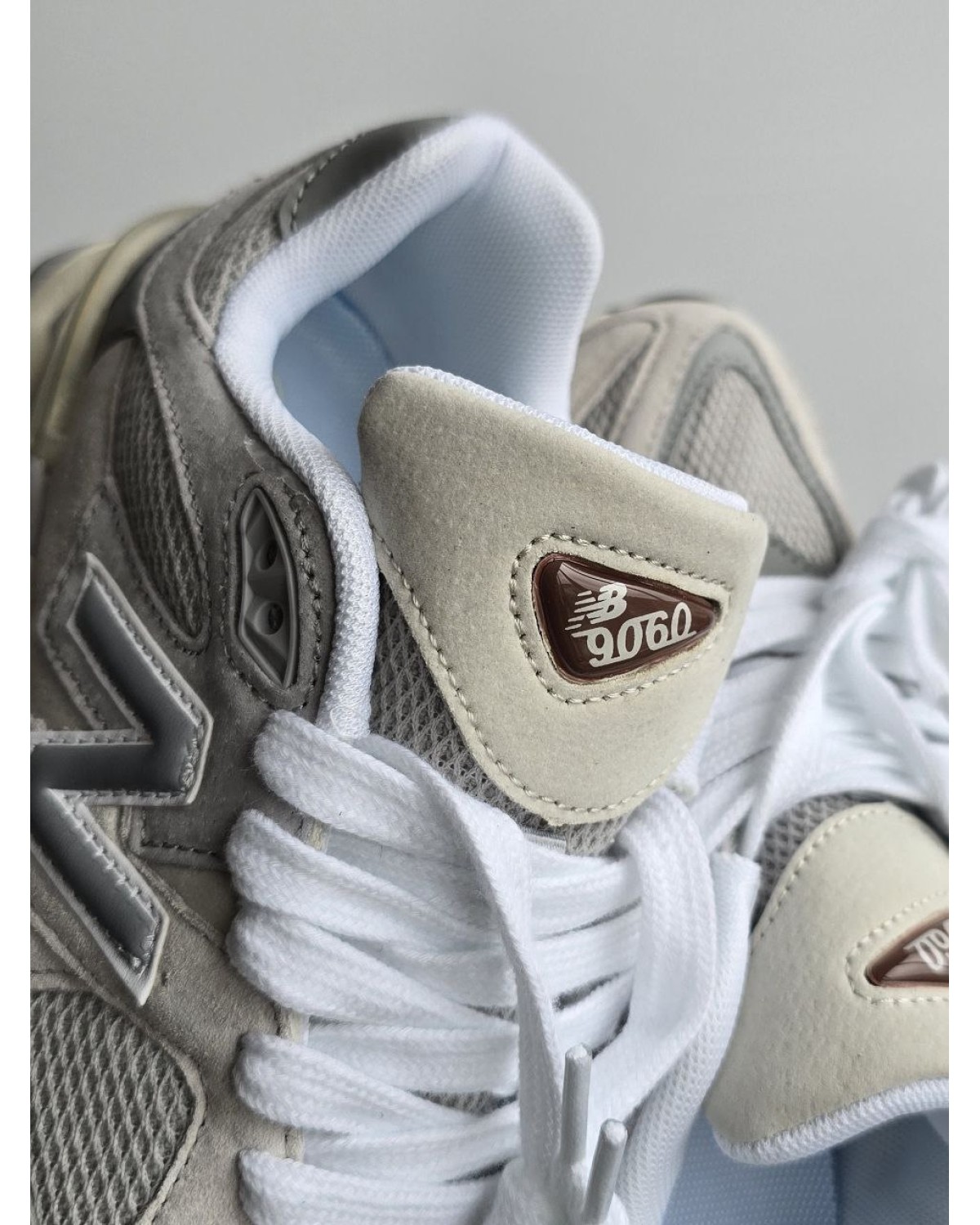 New Balance 9060 Beige