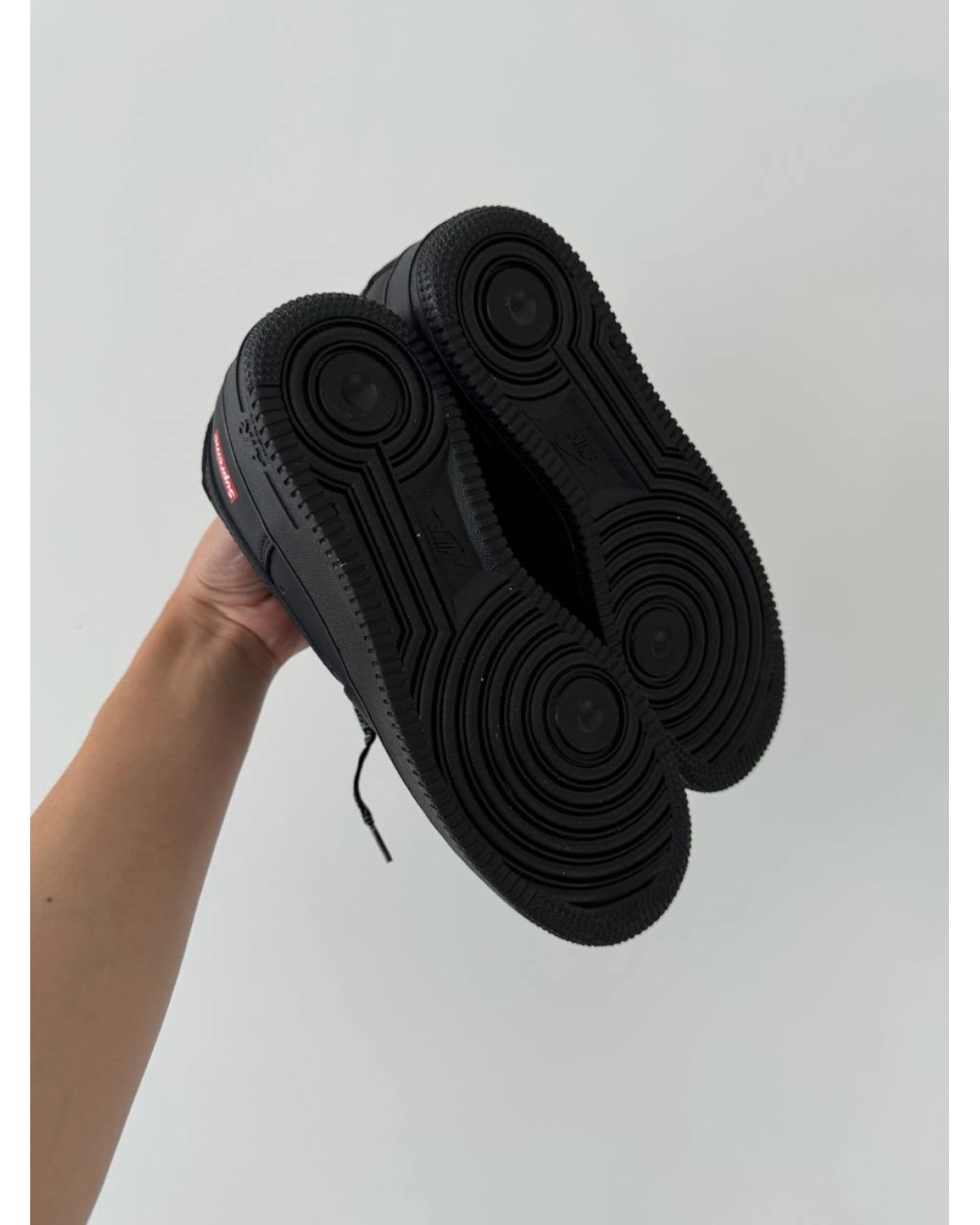 Nike Air Force 1 07 Supreme Black