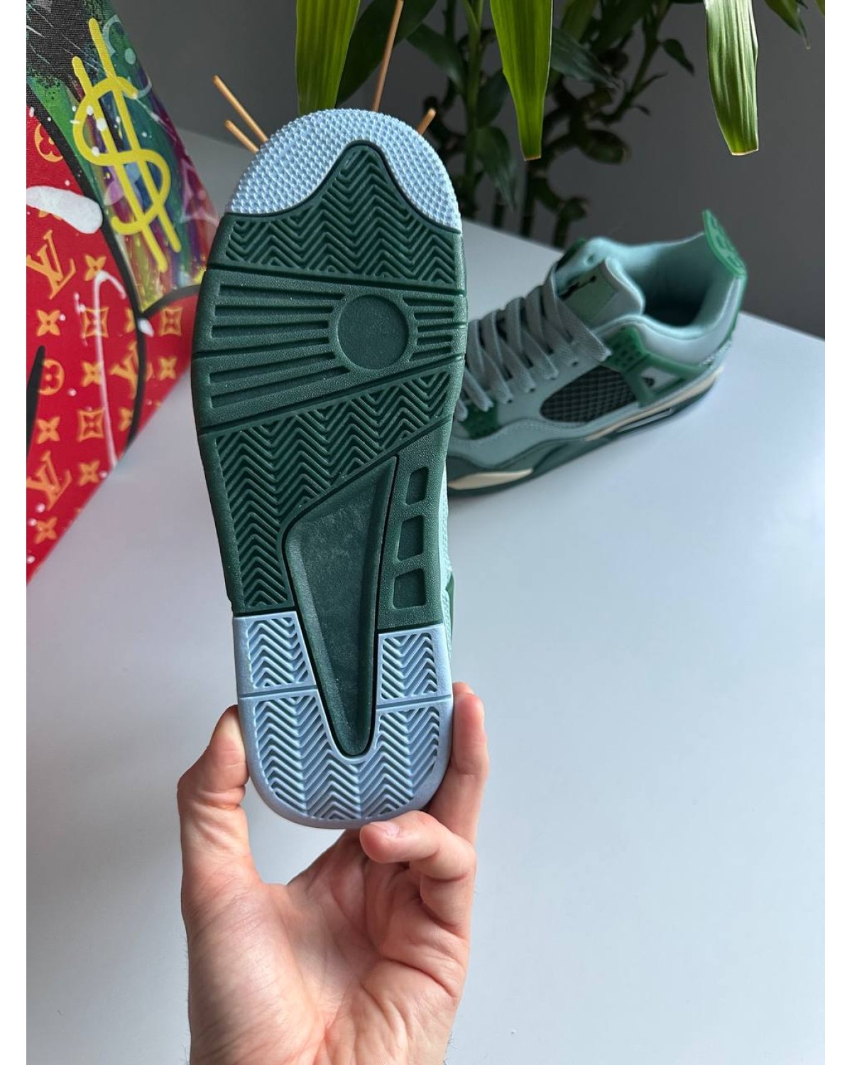 Nike Air Jordan 4 Retro