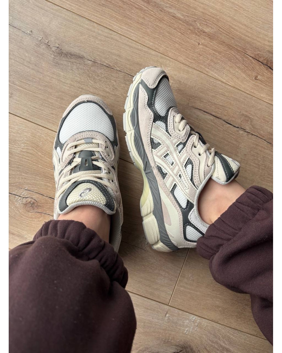 Asics Gel-NYC Cream Oyster Grey Asics Gel-NYC Cream Oyster Grey