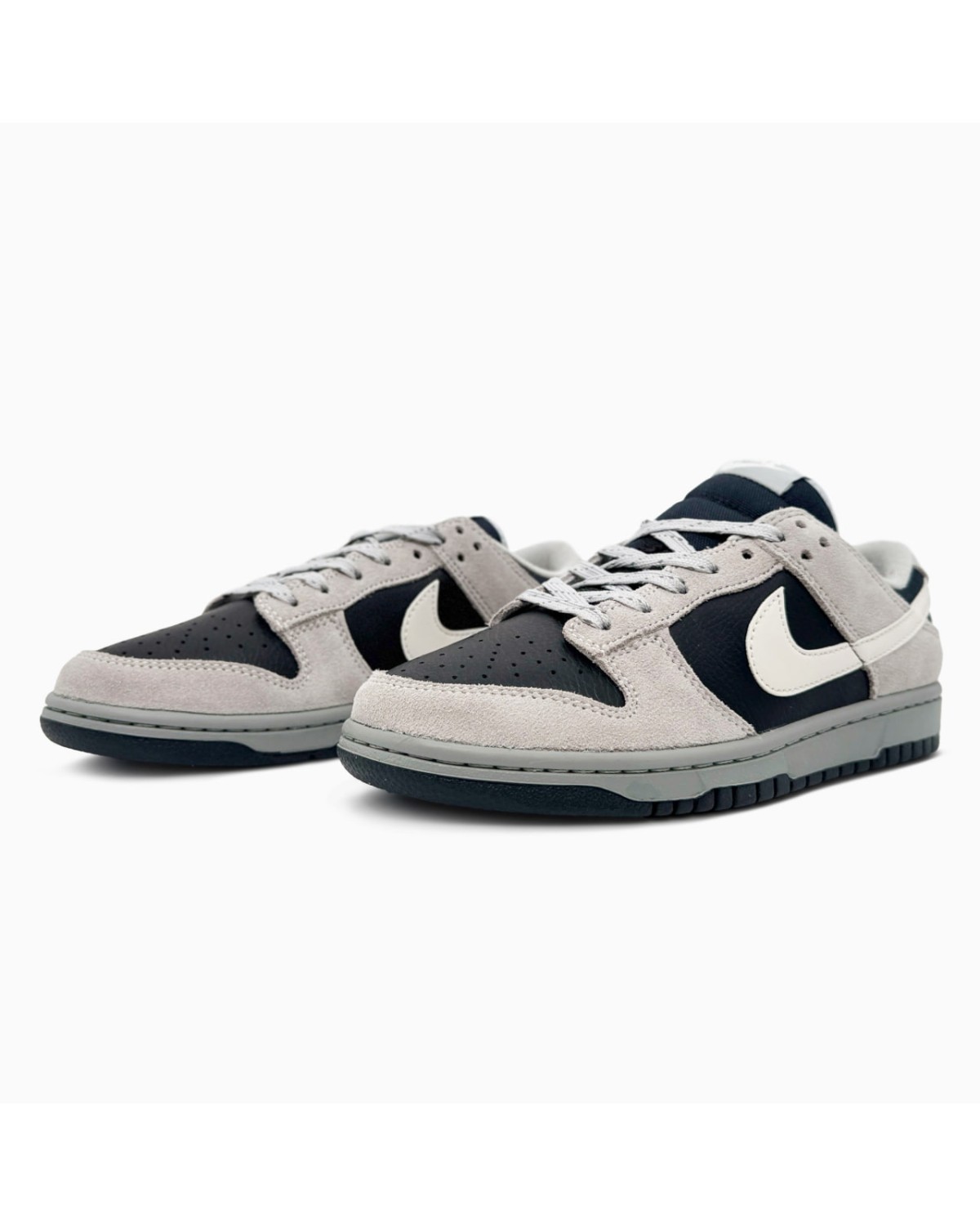 Nike Dunk Low Light Smoke Grey