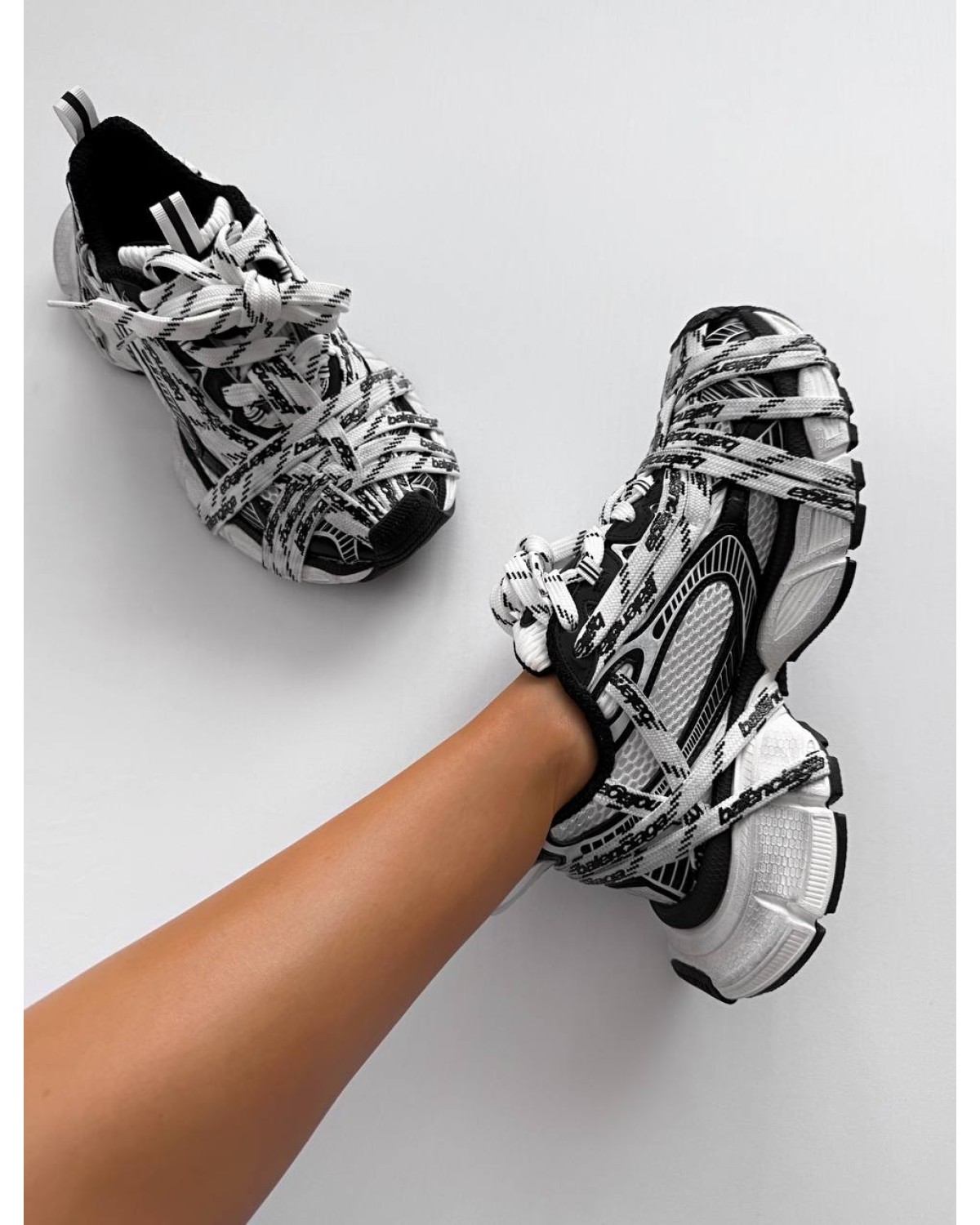 Balenciaga 3xl Extreme Laces  Black/White Logo