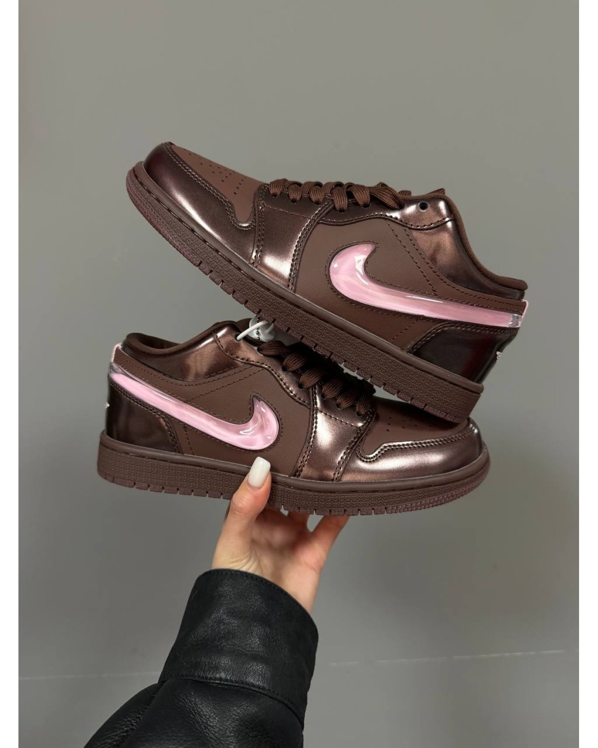 Air Jordan Retro 1 Low  Box of Chocolates