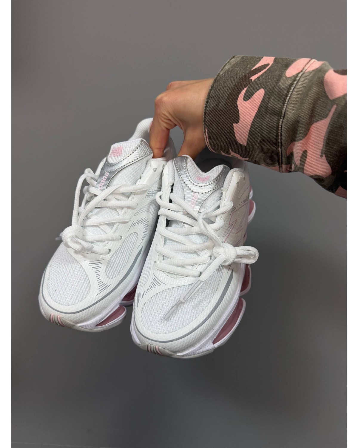 New Balance 2000 White/Pink