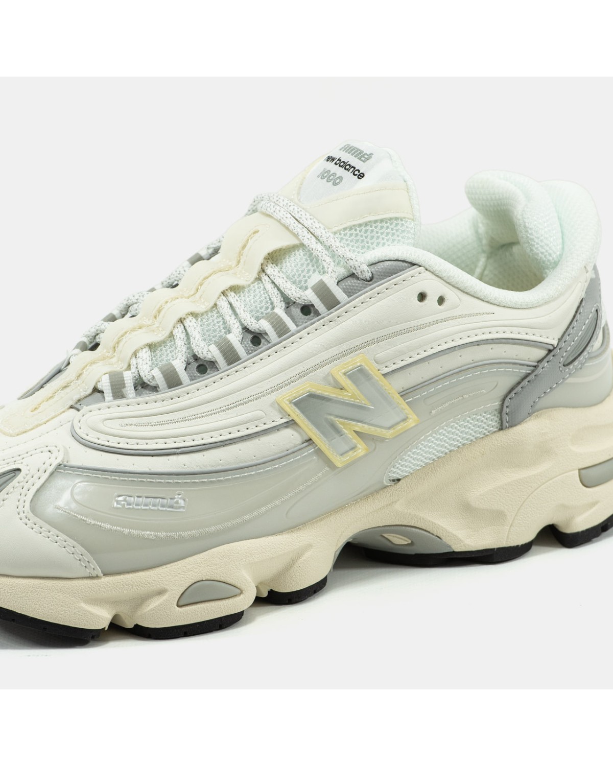 New Balance 1000