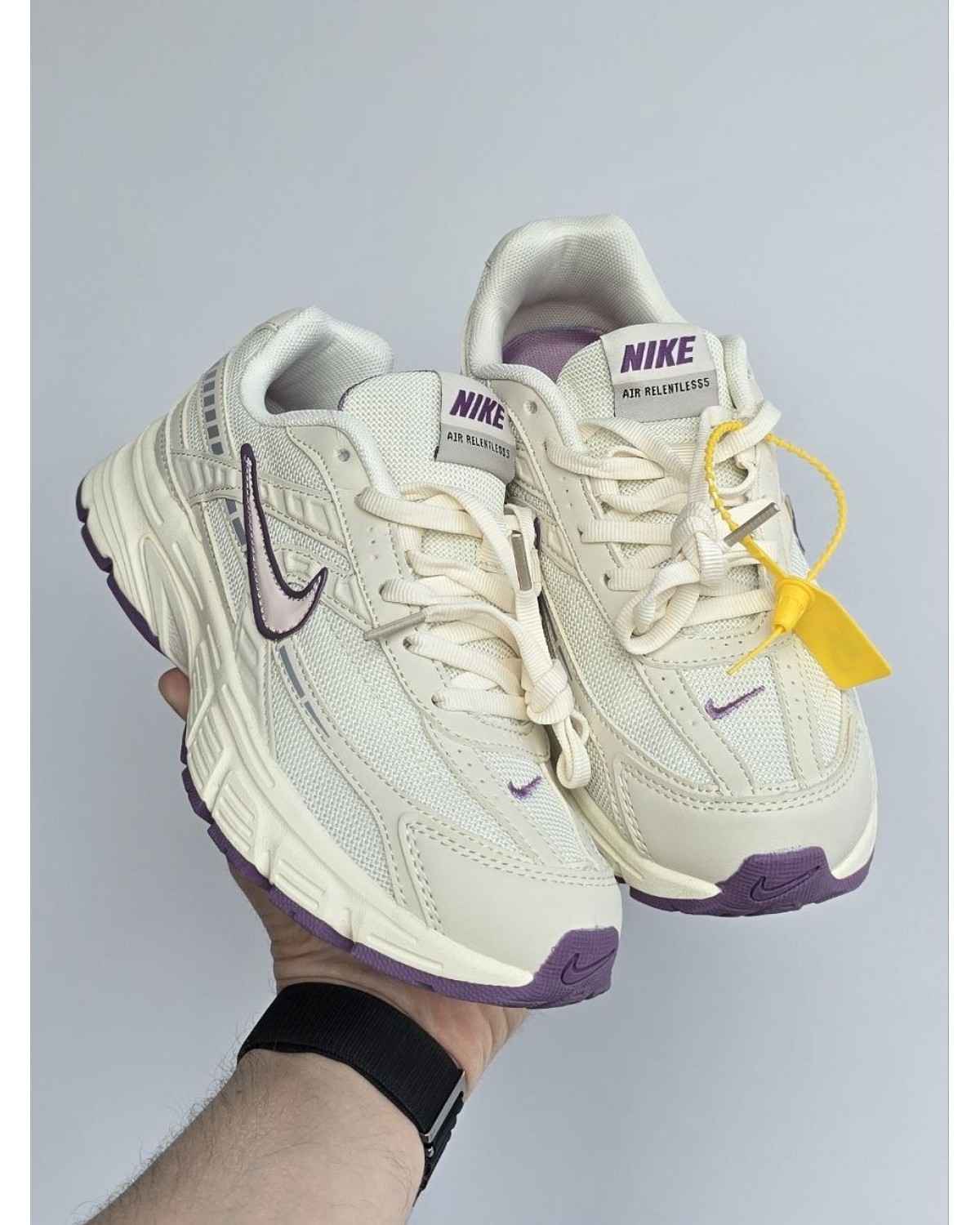 Nike Initiator Cream/Purple