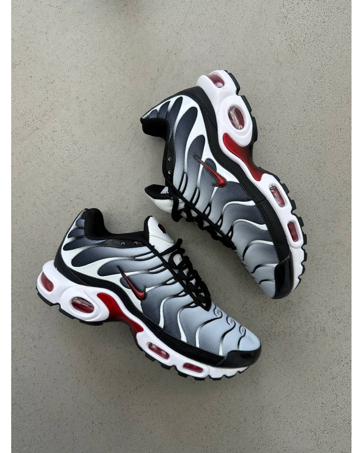 Nike Air Max Plus TN Black Silver Red Nike Air Max Plus TN Black Silver Red
