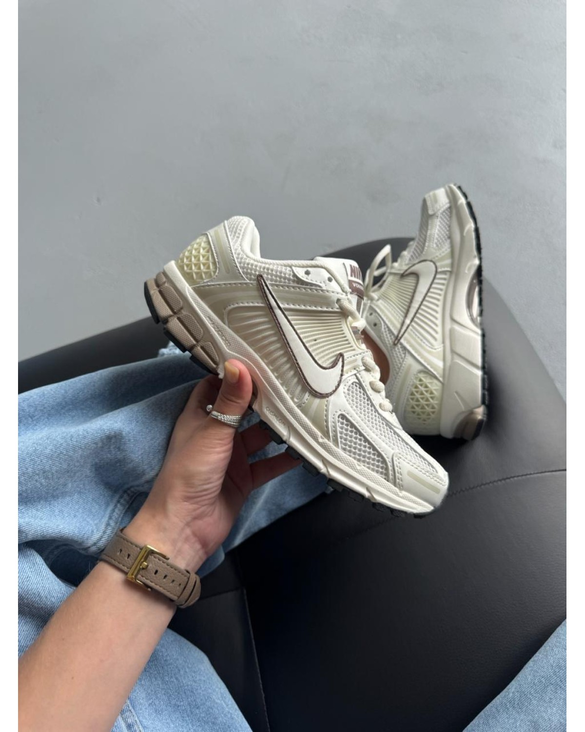 Nike Zoom Roam Vomero 5 Sail Mink Brown