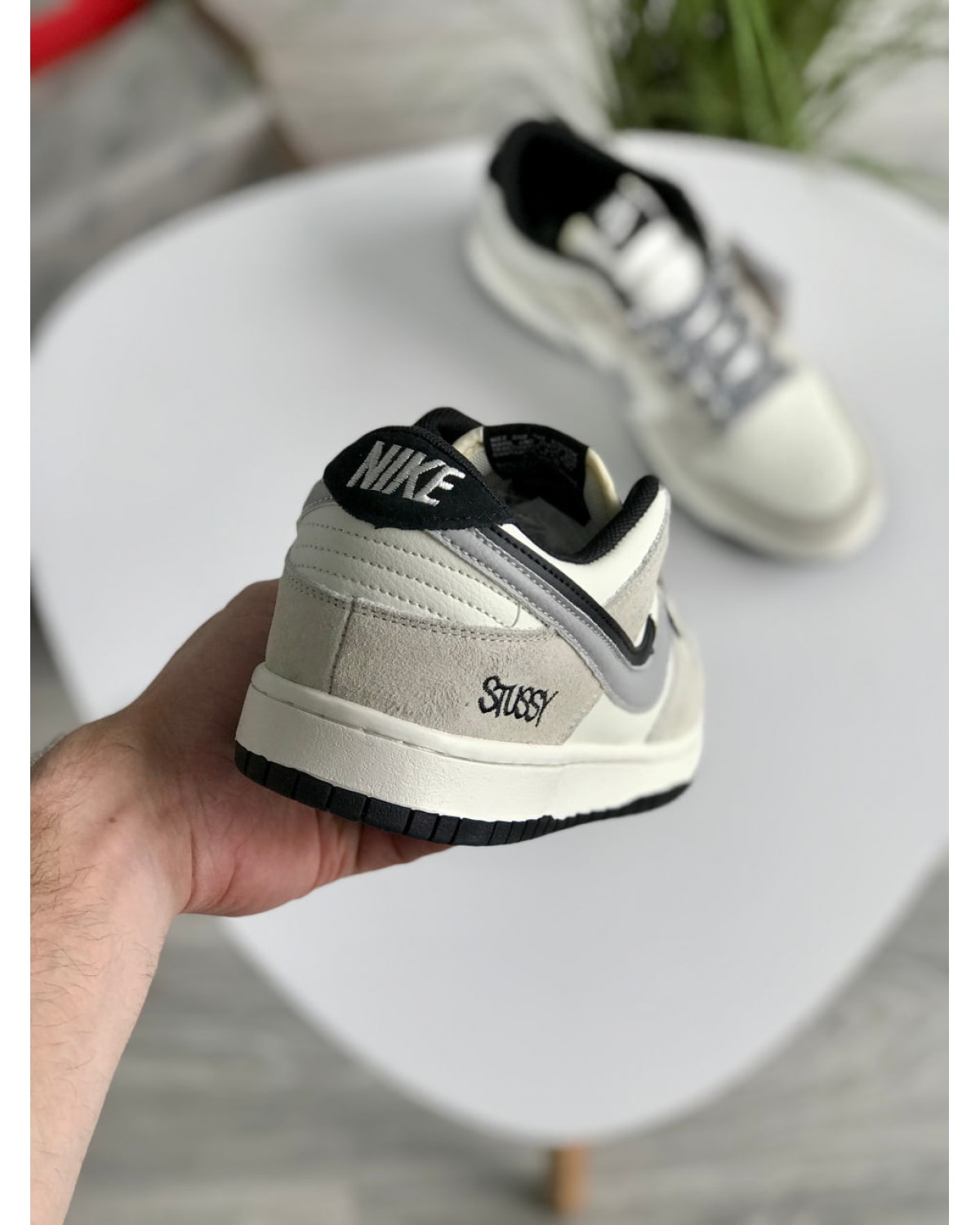 Nike SB Dunk x Stussy Grey Beige