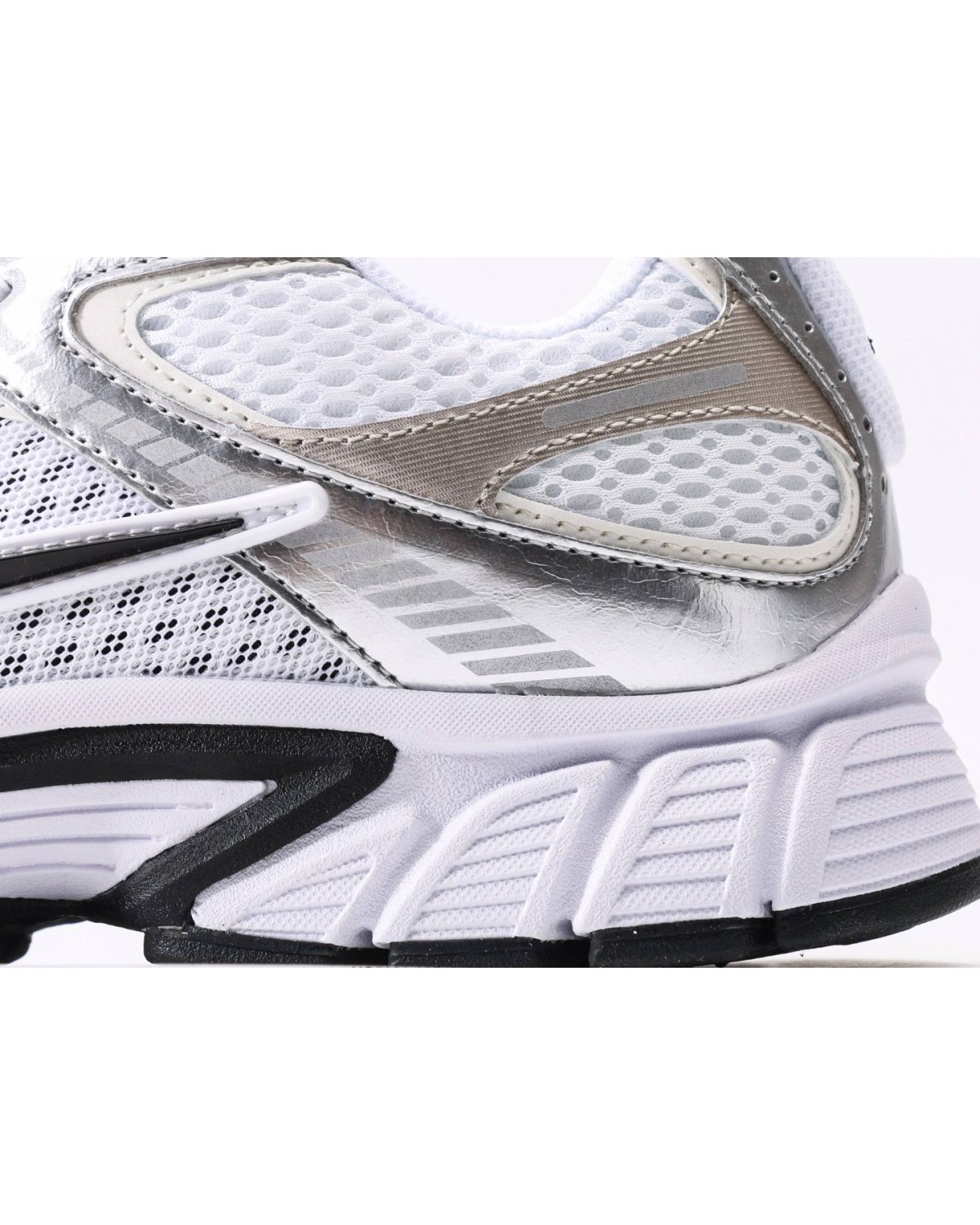 Nike V5 RNR Silver