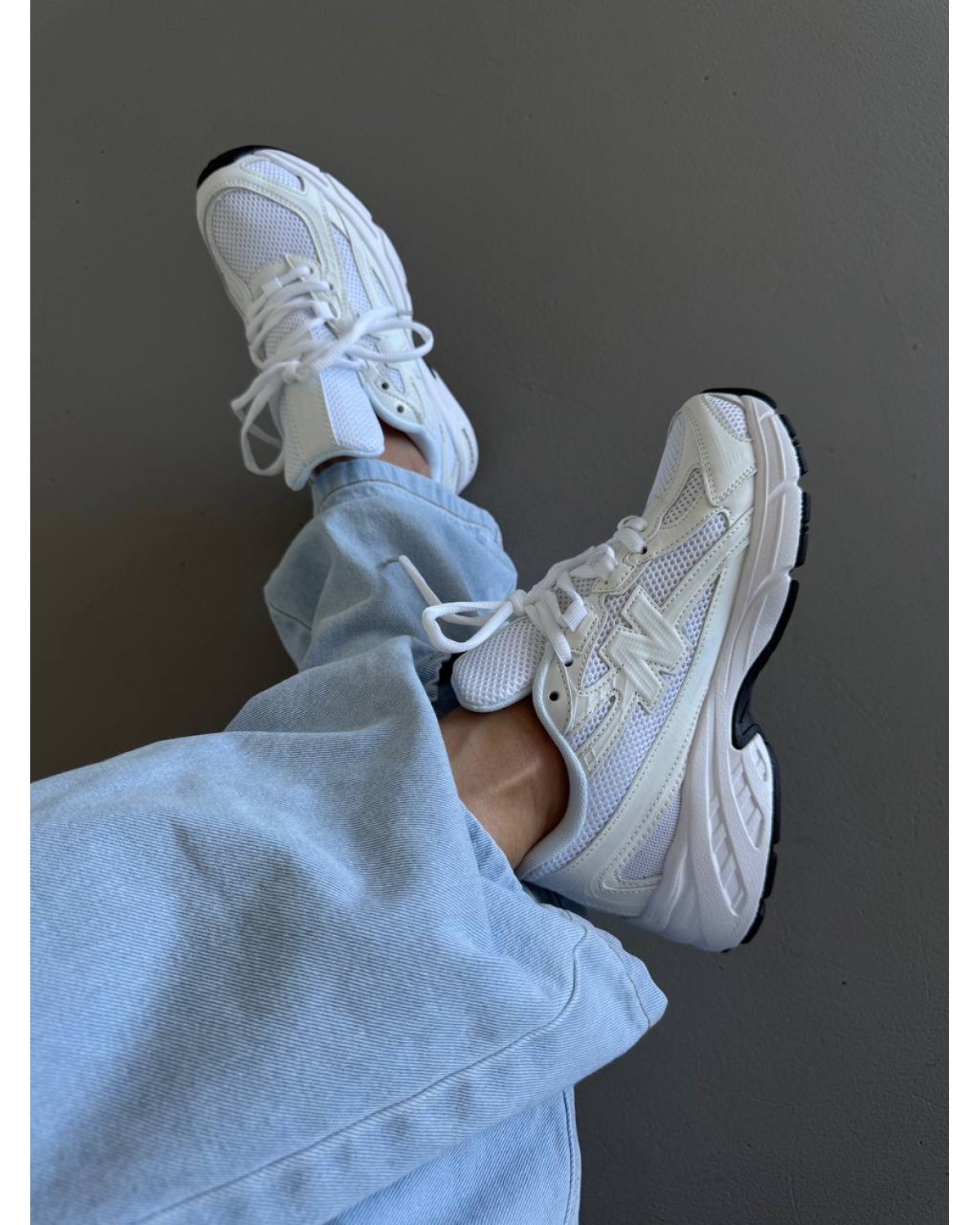 New Balance 740 White Black