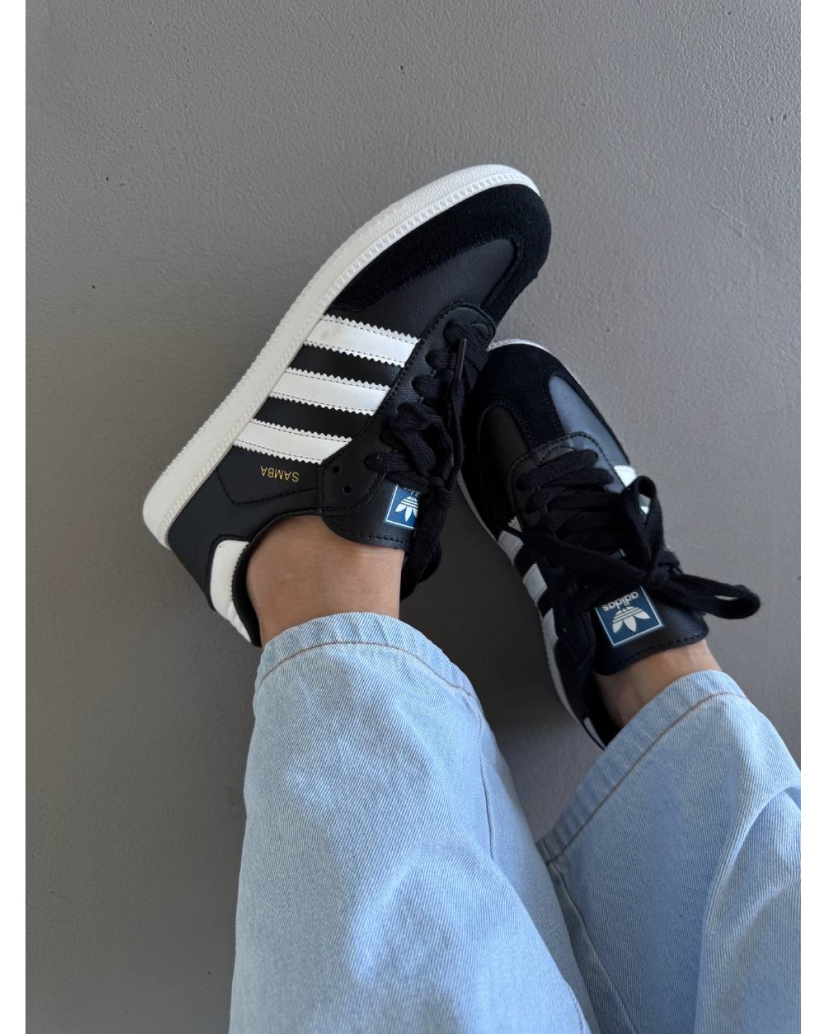 Adidas Samba Black / White Sole