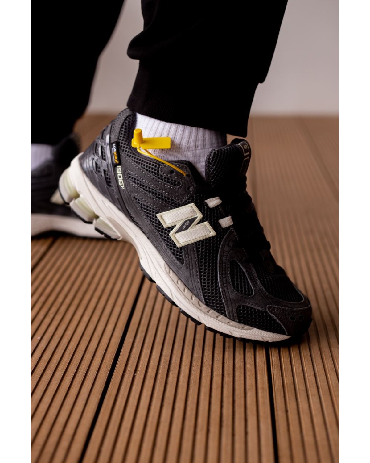 New Balance 1906R Grey