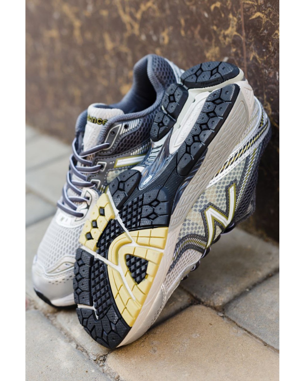 New Balance 860v2 Grey