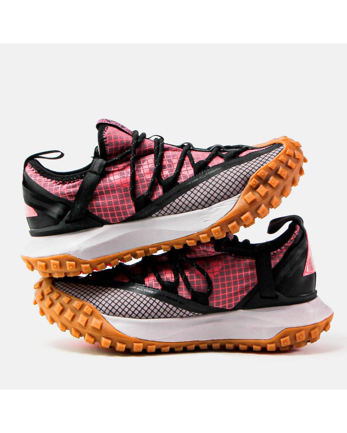 Nike ACG Mountain Fly Pink