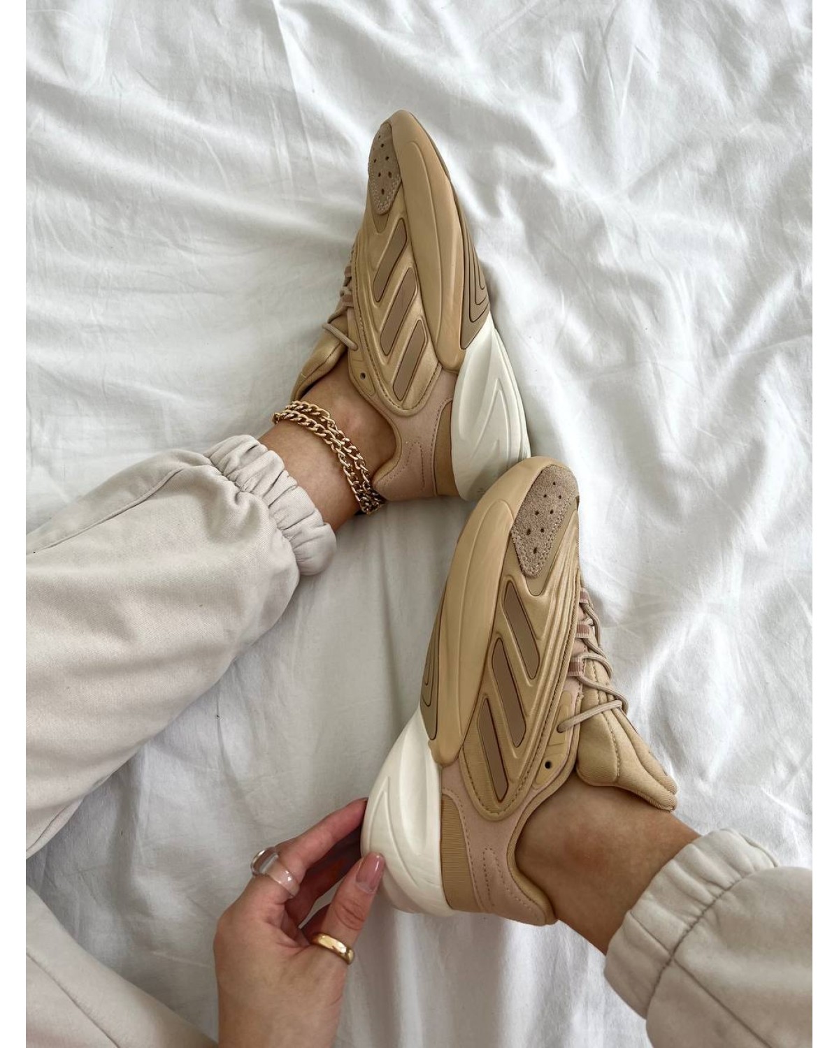 Adidas Ozelia Beige White