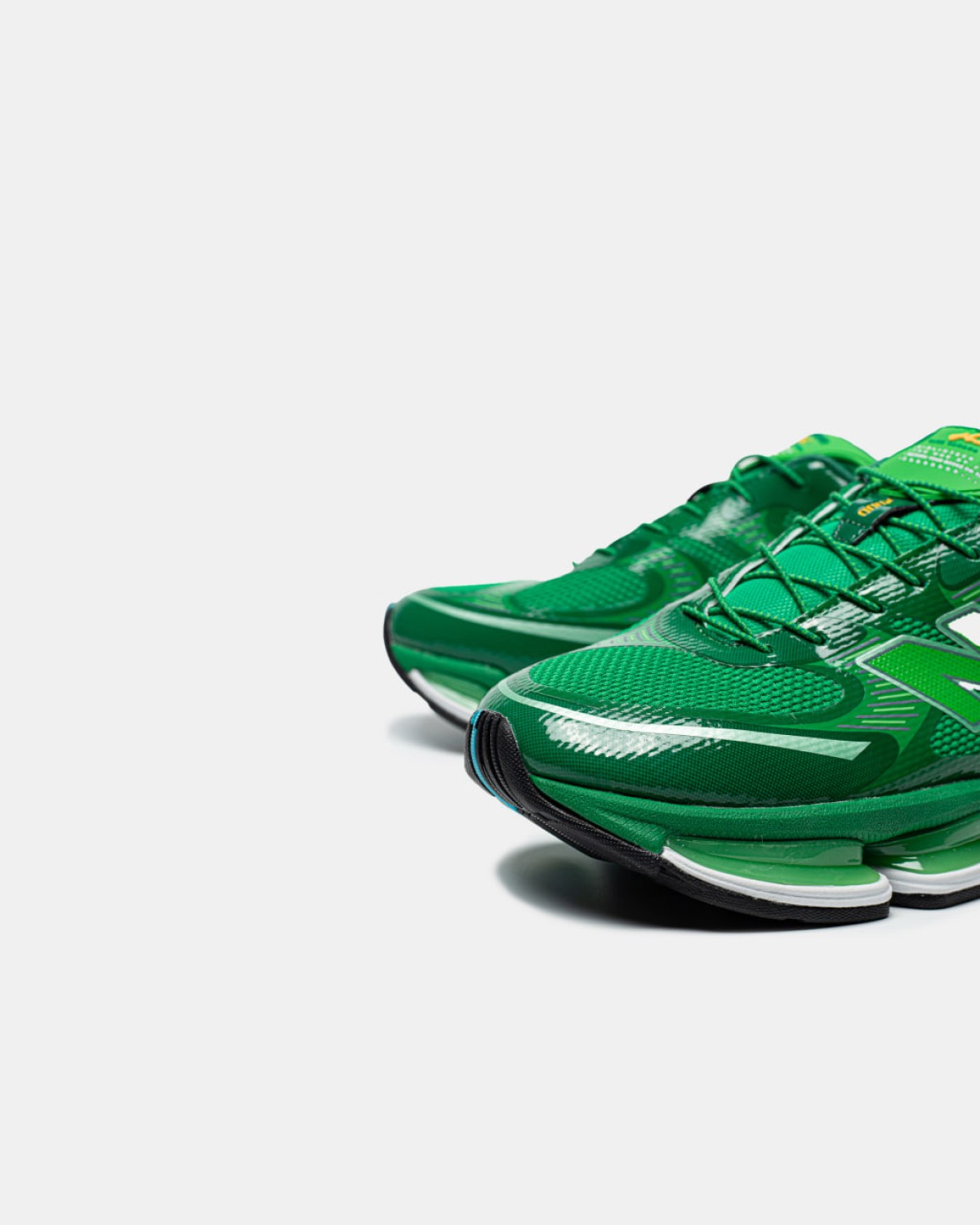 New Balance 2000 Green