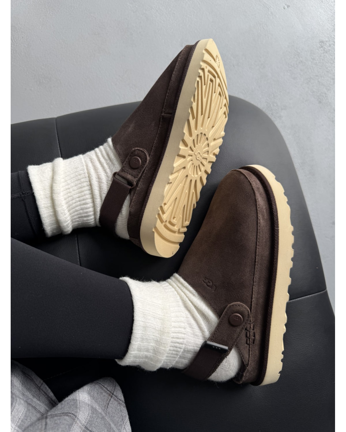 Ugg Goldenstar Clog Brown