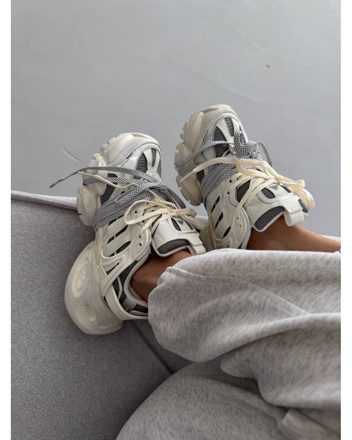 Adidas XLG Runner Dirty White / Silver Adidas XLG Runner Dirty White / Silver