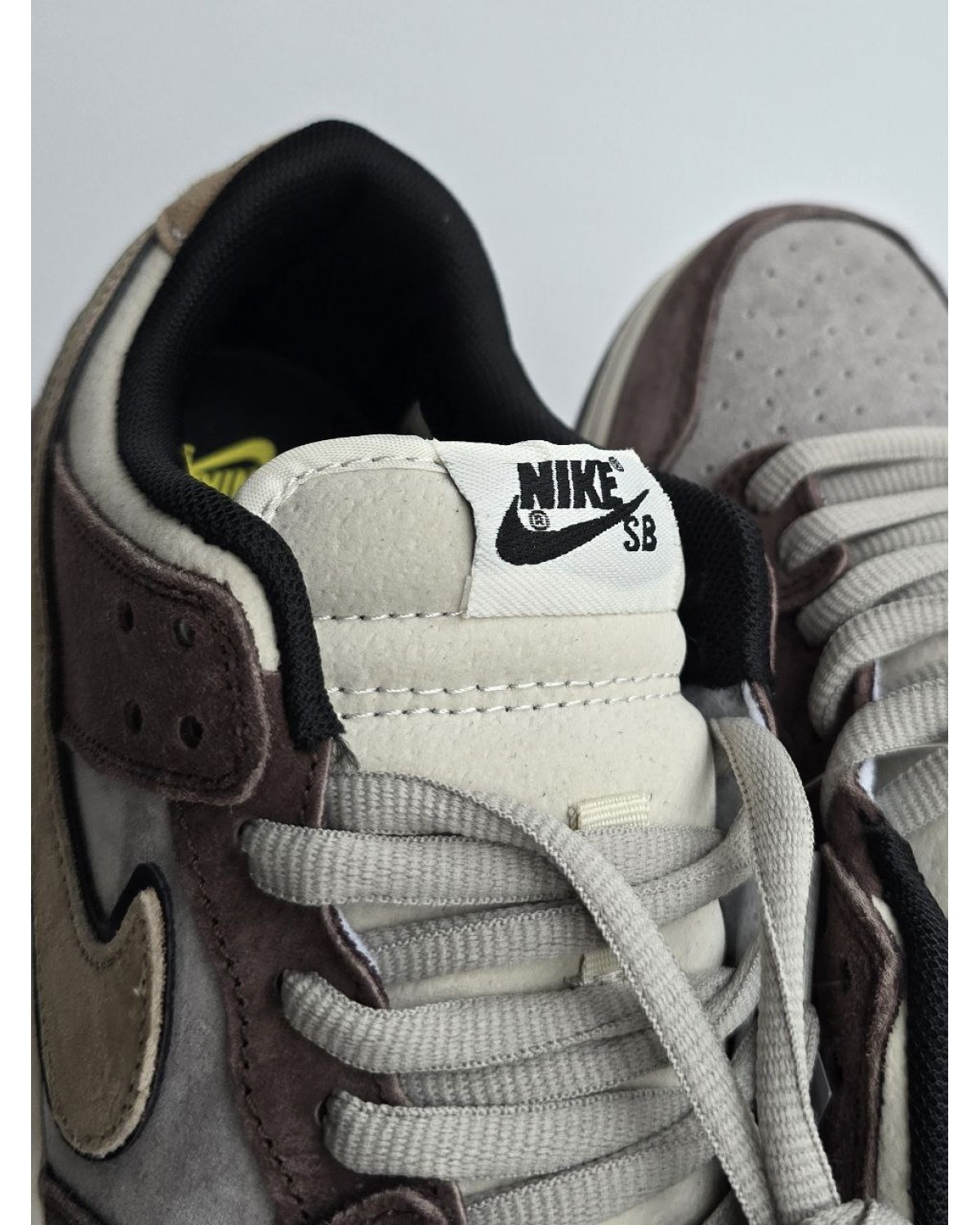 Nike SB Dunk  Dark Cocoa/Cool Grey