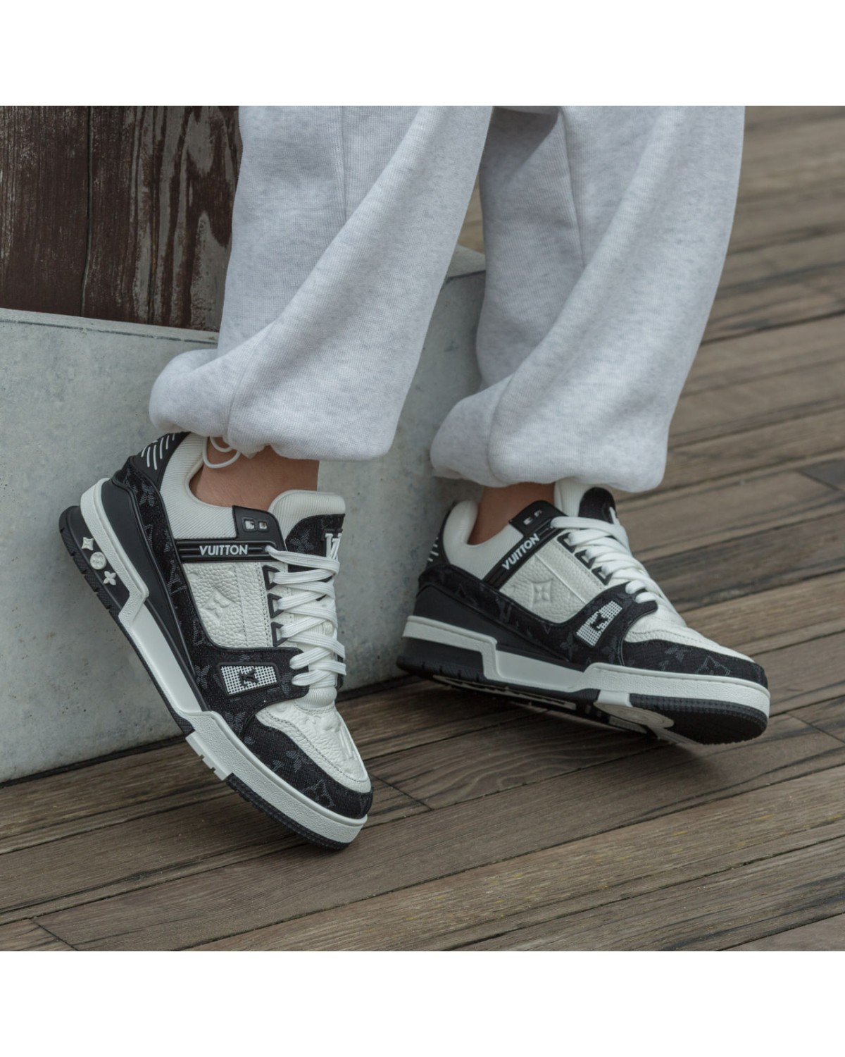 Louis Vuitton LV Trainer Sneakers White Black