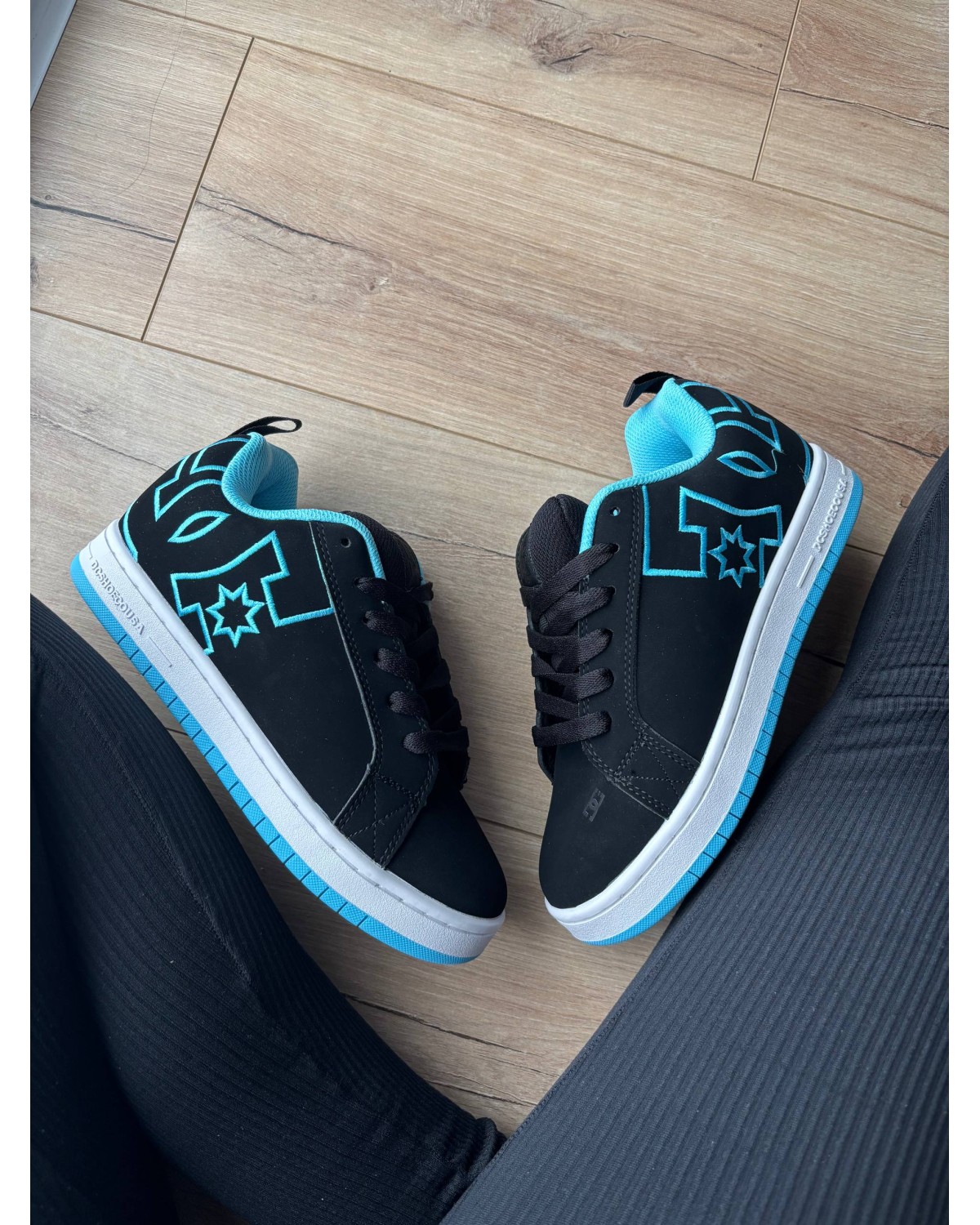 DC Court Graffik Black Blue