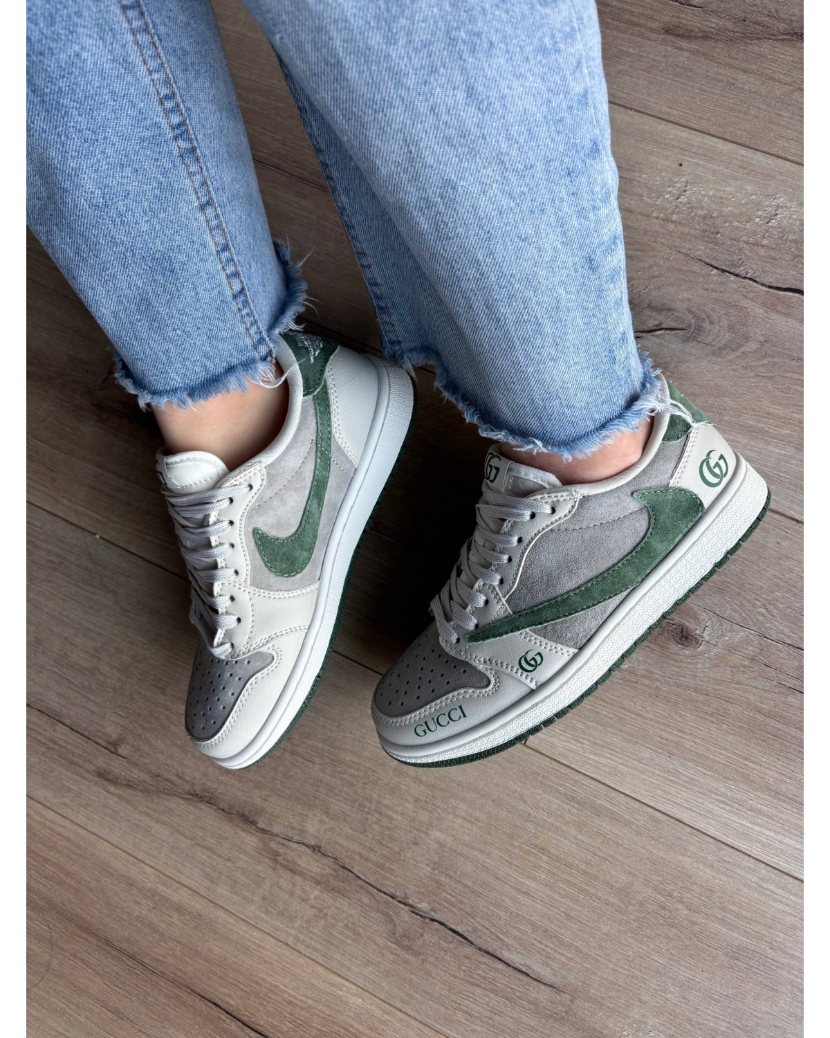 Jorgan 1 Low x Travis Scott x Gucci Green Beige