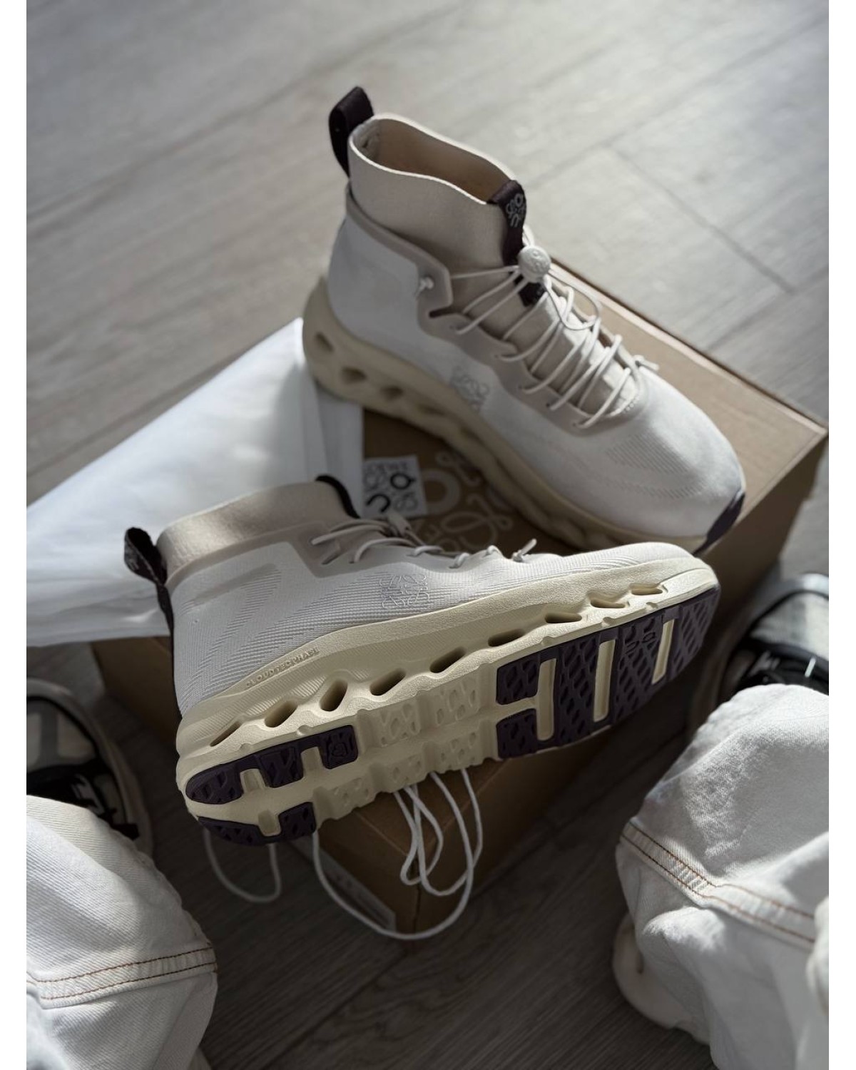 On Cloudtilt Hi Loewe Beige On Cloudtilt Hi Loewe Beige