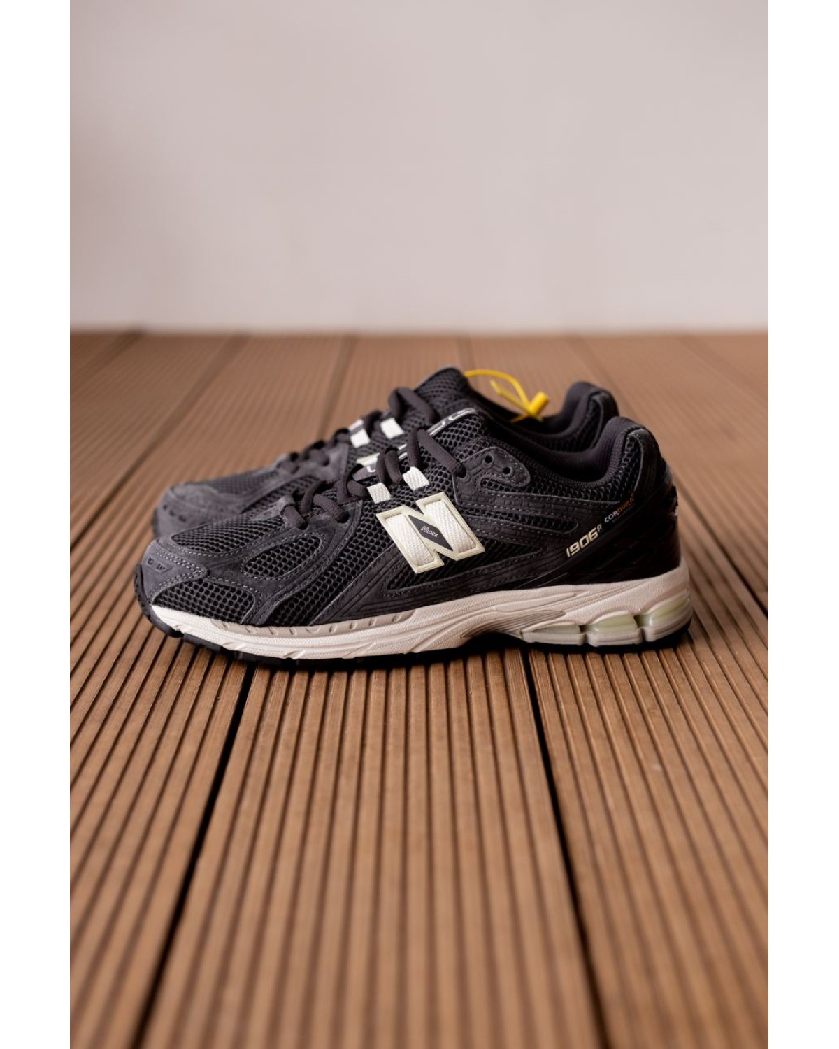 New Balance 1906R Grey