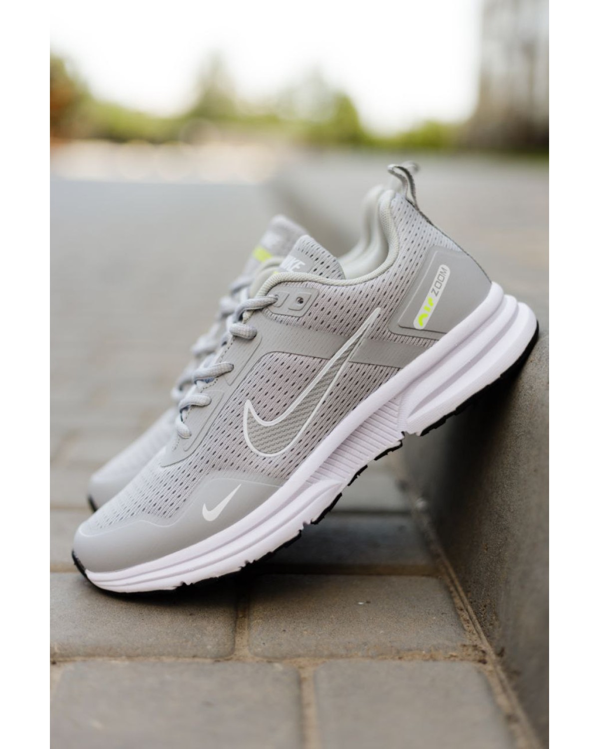 Nike Air Zoom Light Grey