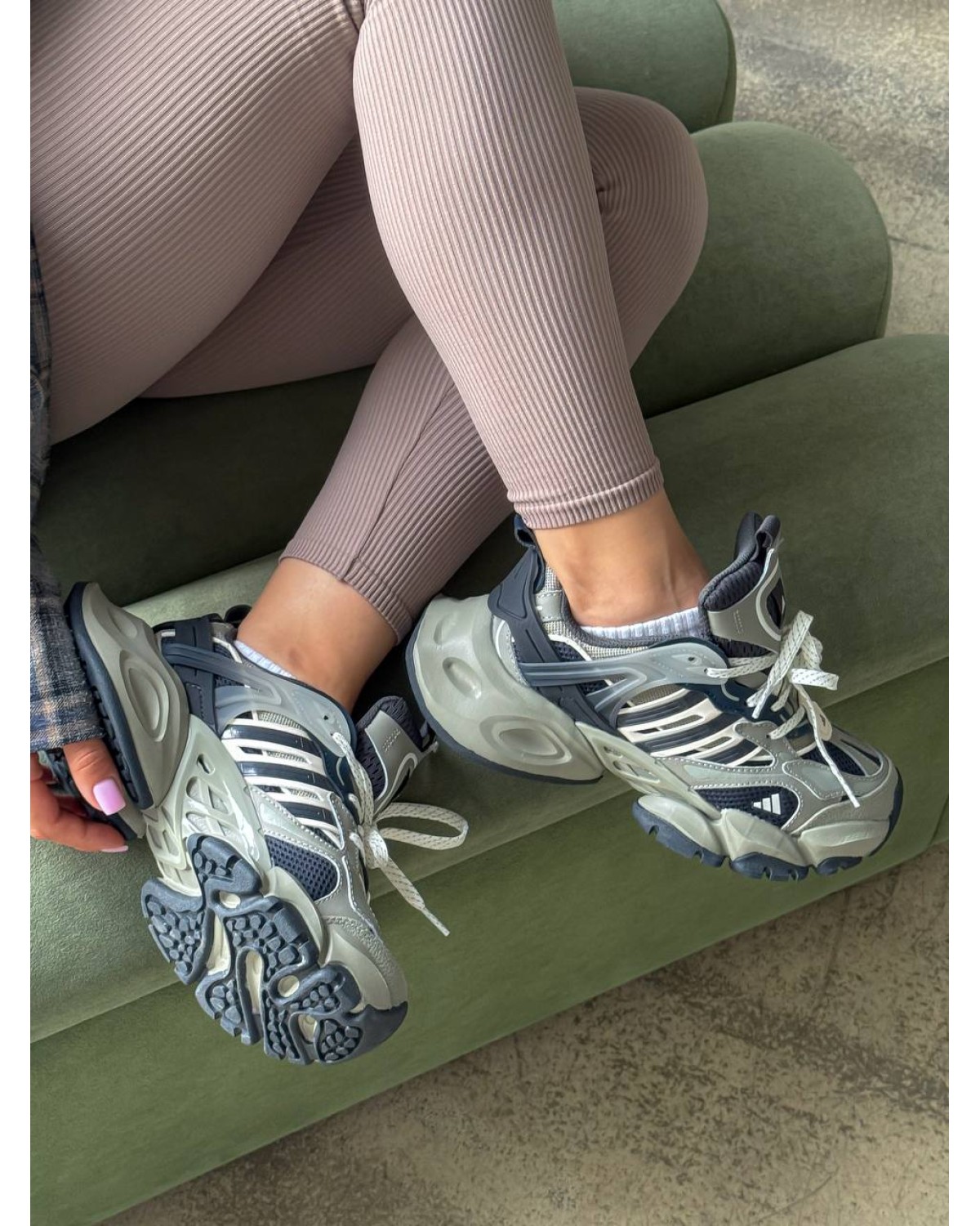 Adidas Vento XLG Deluxe Grey