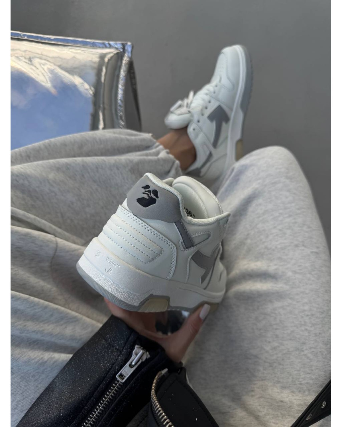 Off White Sponge Mid Top White/Grey